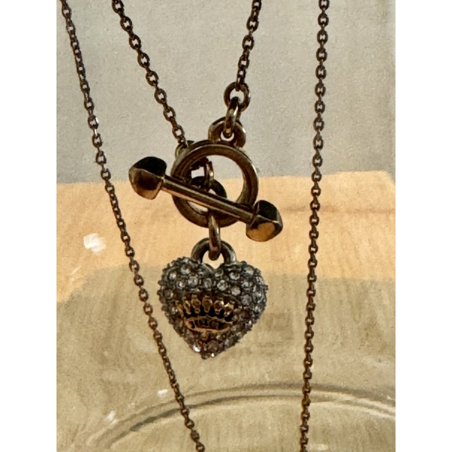 Vintage Juicy Couture Gold Tone Pavé Crystal Crown Heart Toggle 16” Necklace Y2K