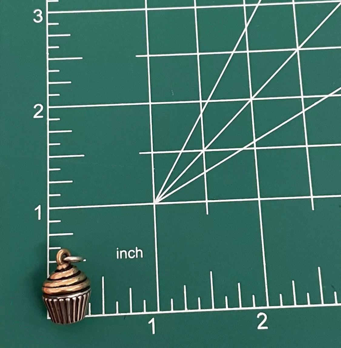 Pre Owned James Avery Retired Hard to Find Silver and Bronze Cupcake Charm