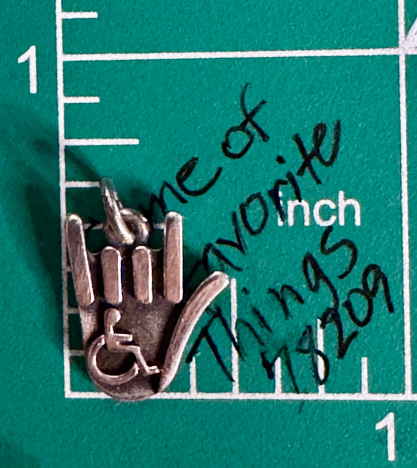 Pre Owned James Avery Retired Rare Hamsa Healing Hand Charm