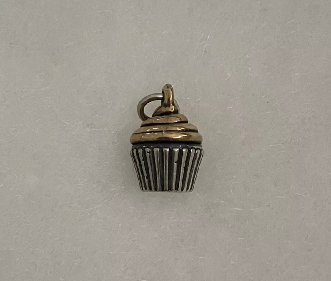 Pre Owned James Avery Retired Hard to Find Silver and Bronze Cupcake Charm