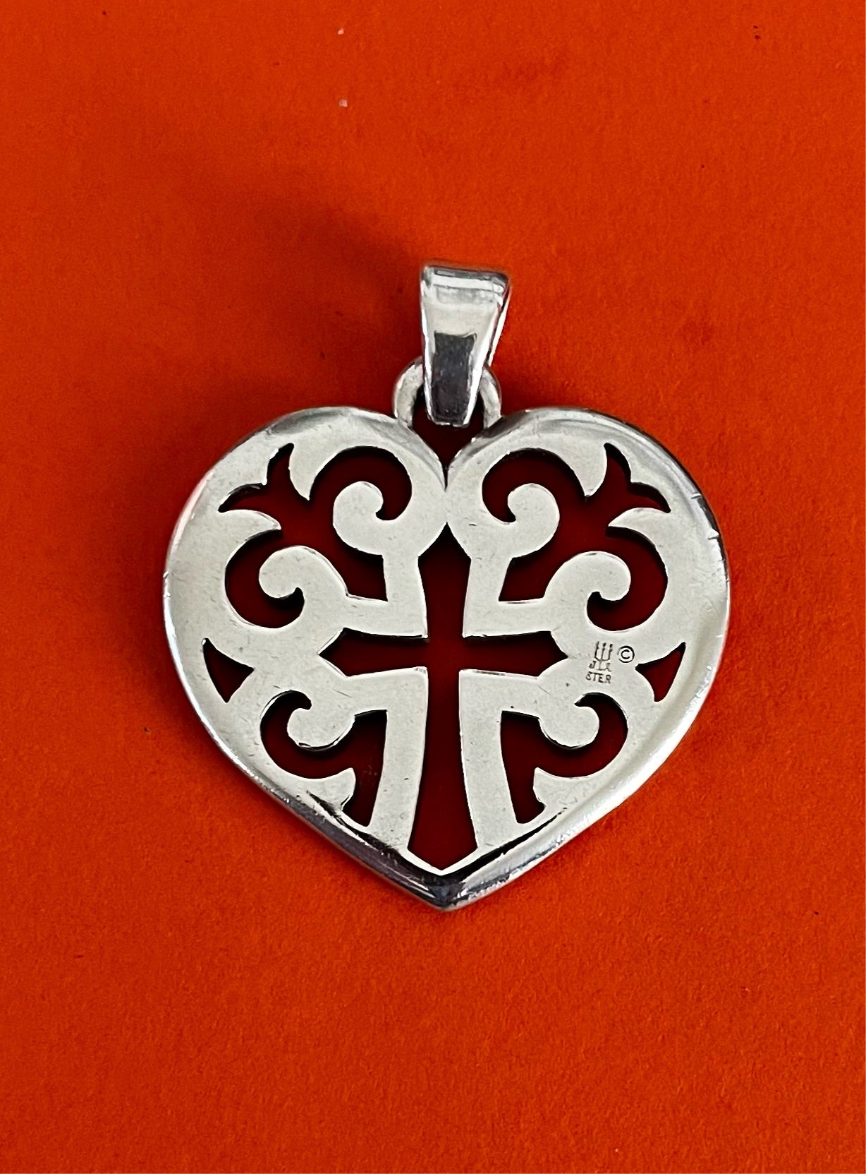 Pre-Owned Retired James Avery Silver Large Regal Heart Pendant