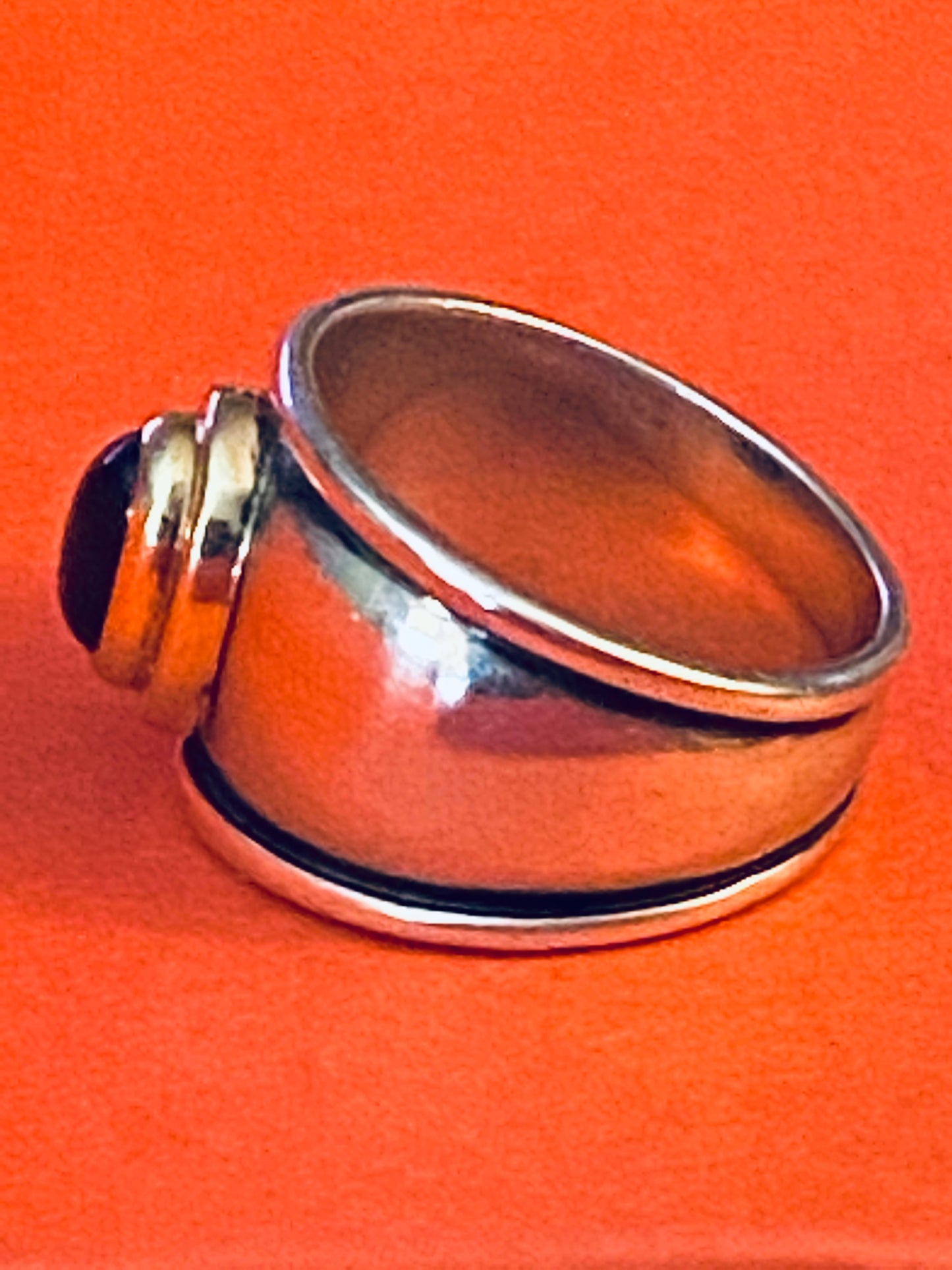Pre-Owned James Avery Retired Silver and 14k Gold Black Onyx Christina Ring Size 5.75