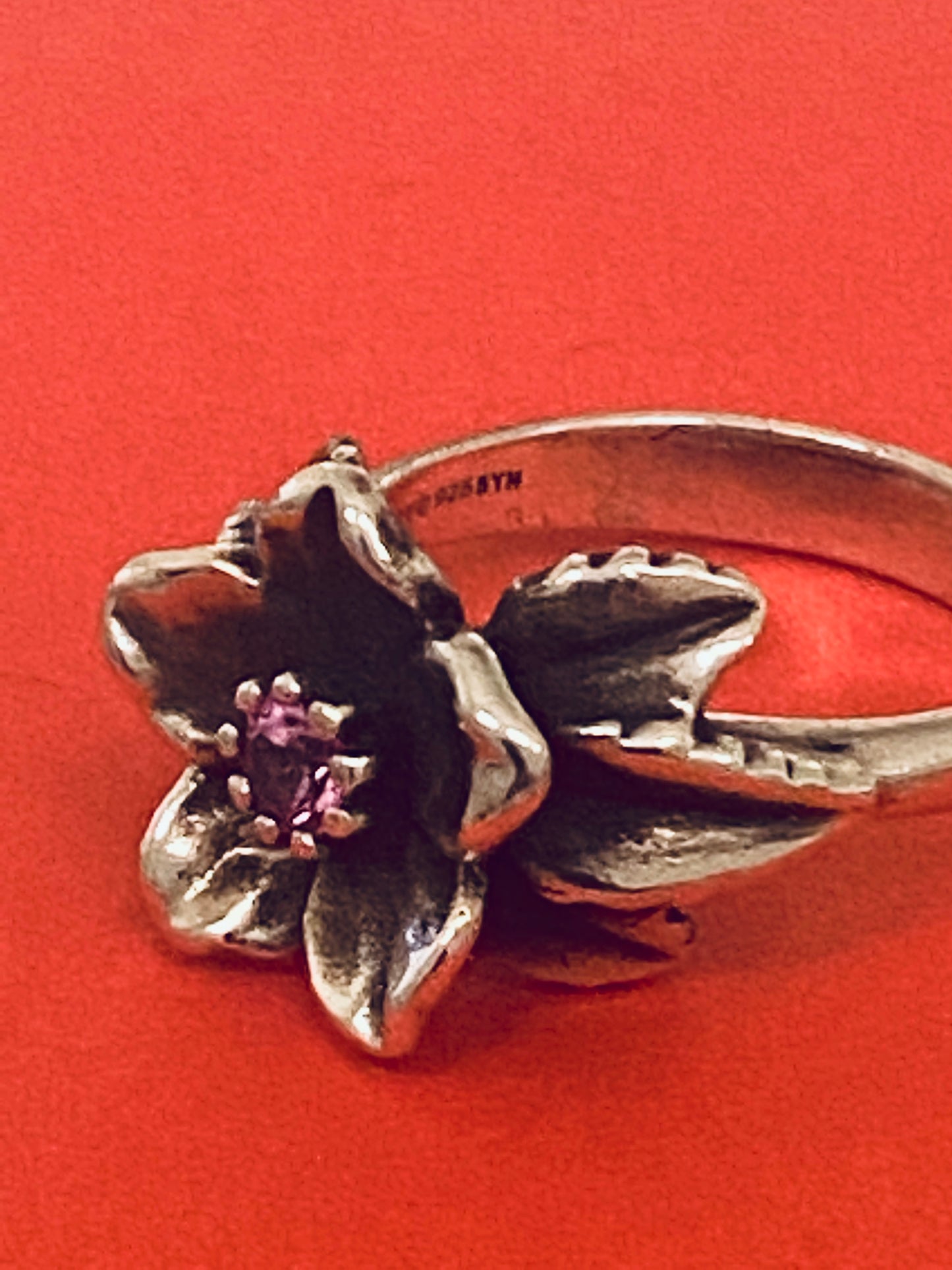 Pre-Owned James Avery Retired & HTF Silver CHRISTMAS ROSE Ring with Pink Stone Size 7