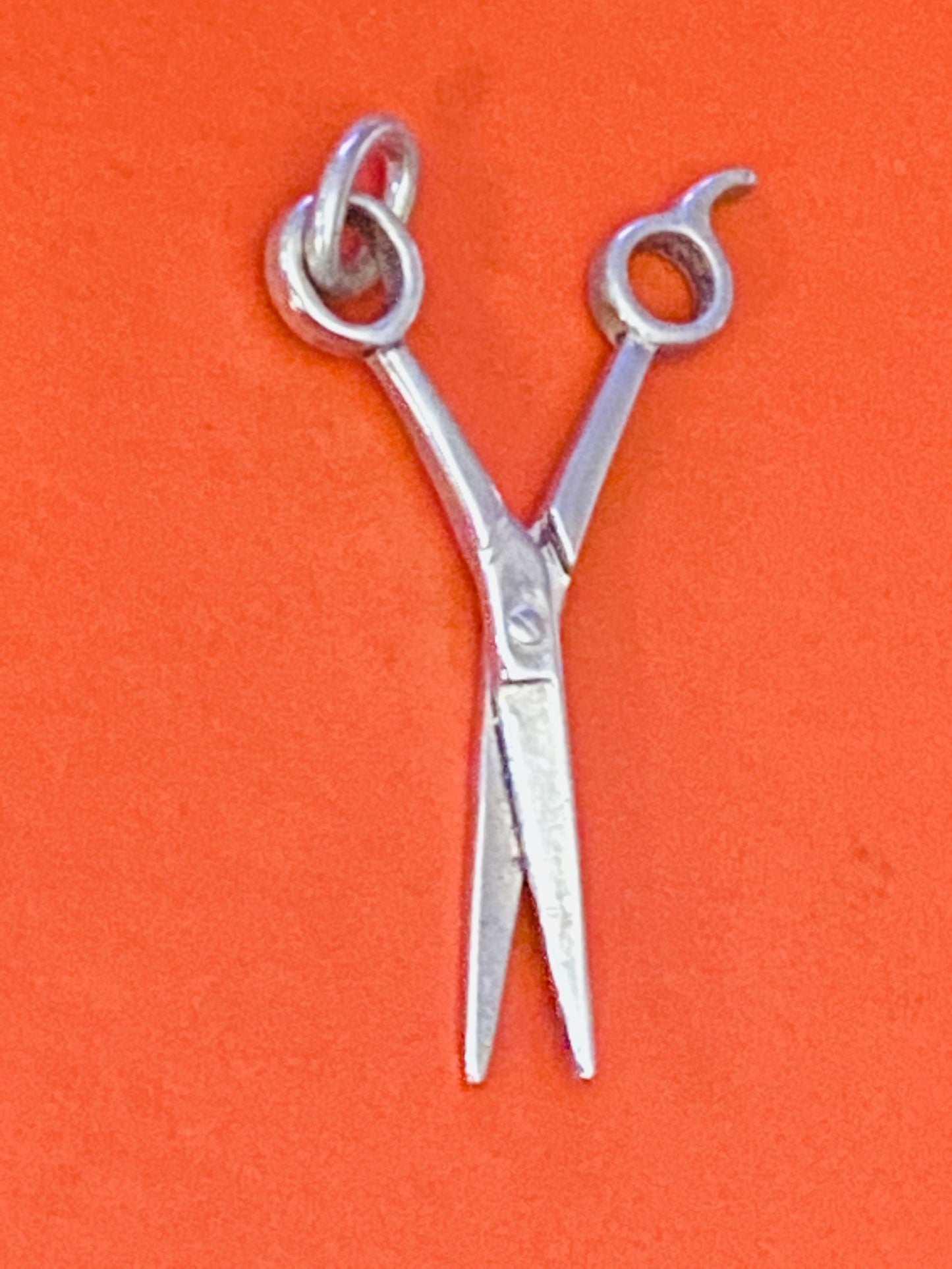 Pre-Owned James Avery Retired & HTF Silver Scissors Shears Charm
