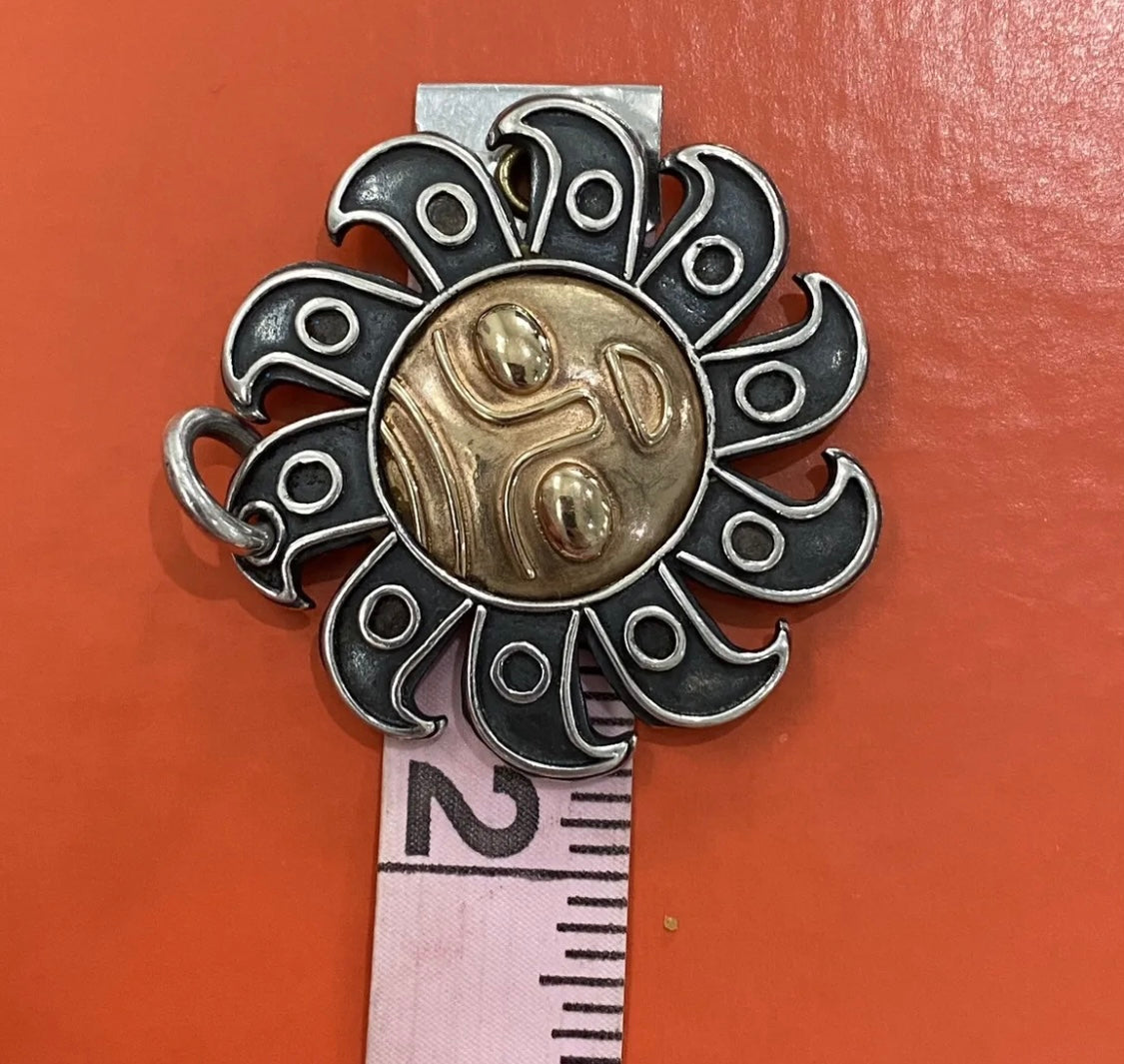 Pre-Owned James Avery Retired Silver and 14k Gold Cara De Sol Pendant