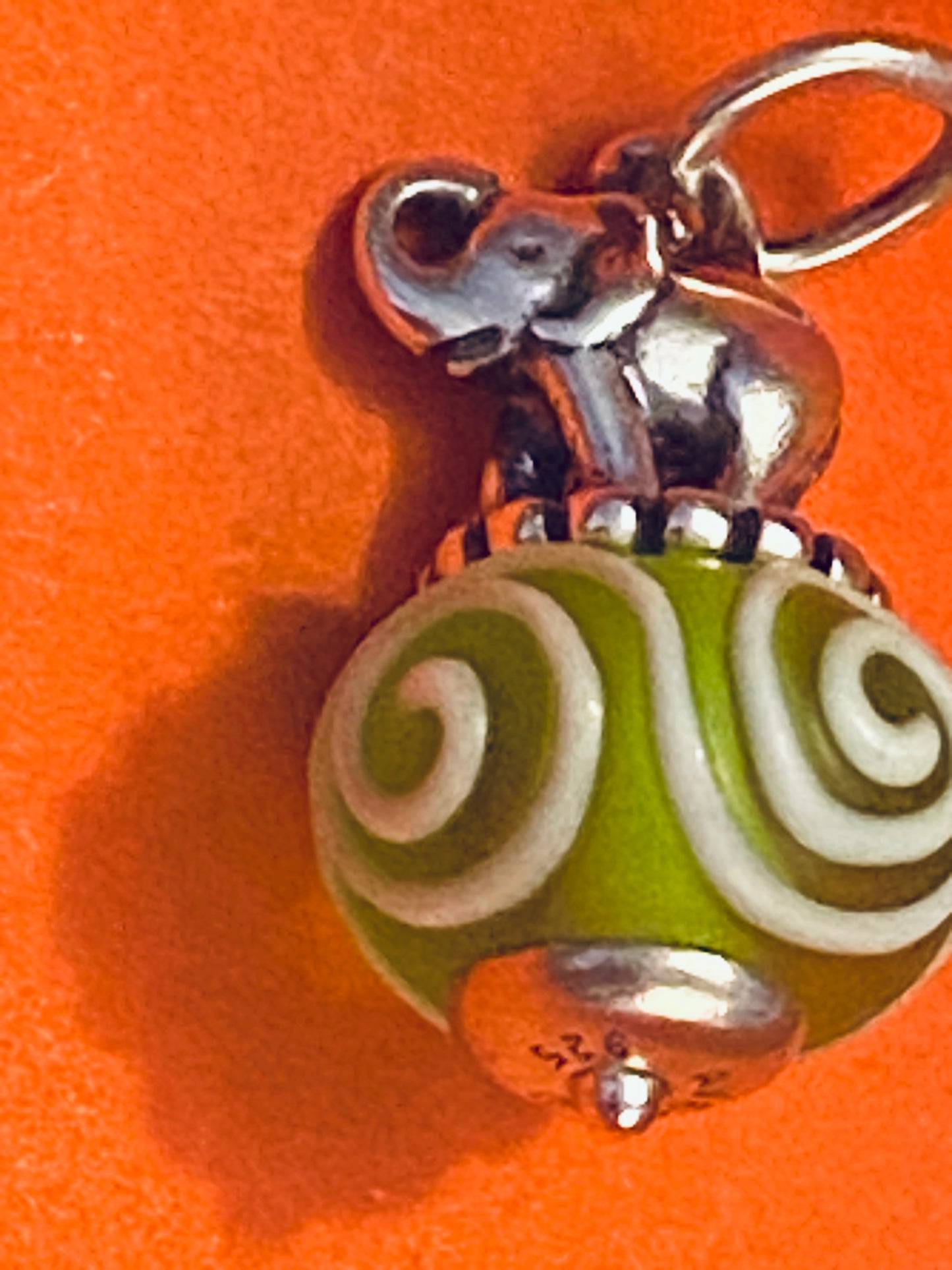 Pre-Owned James Avery Retired Glass Art Silver Elephant Finial Bead Charm
