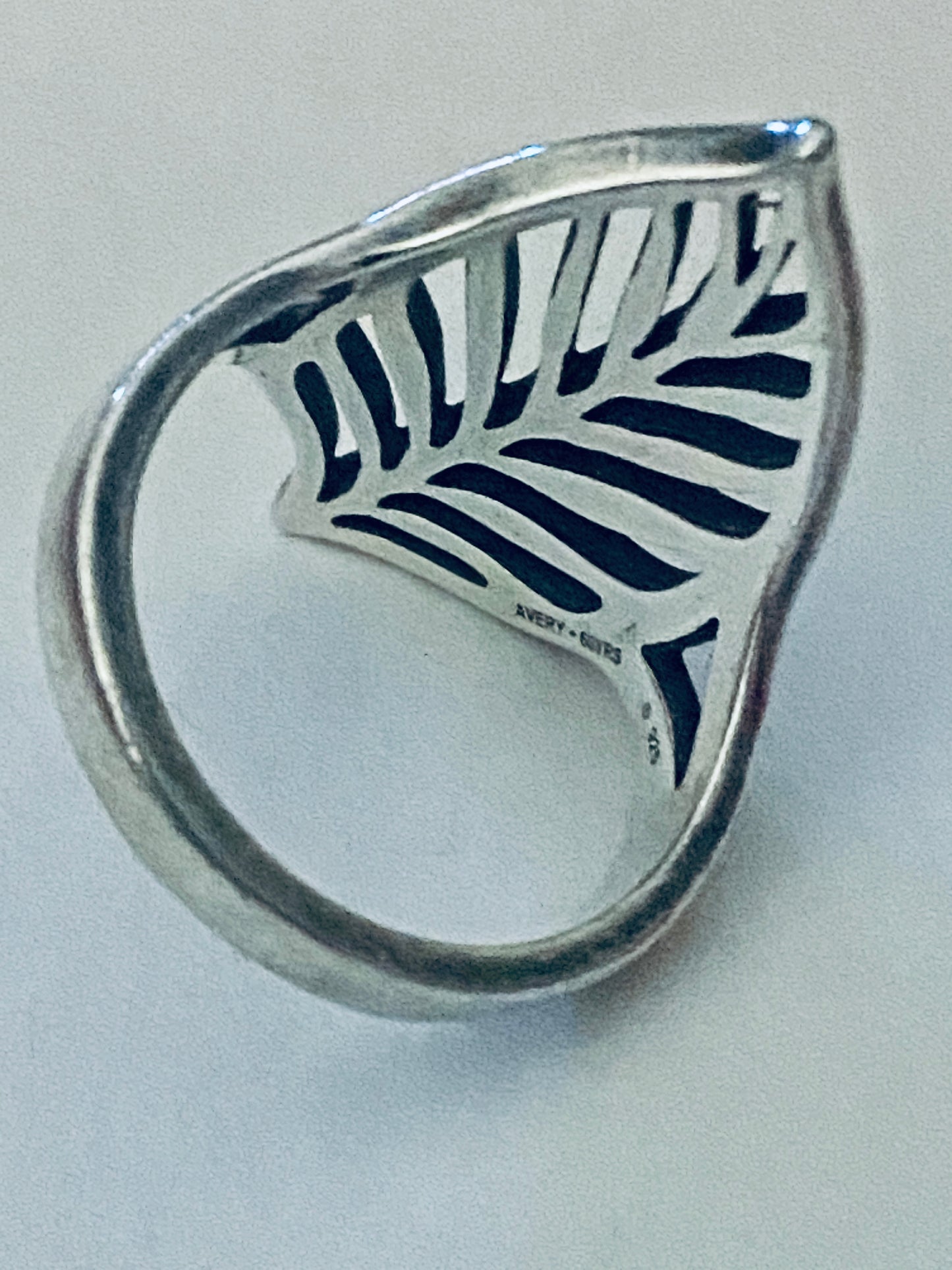 Pre-Owned Retired James Avery Silver HTF Open Leaf Ring Size 9 Pre-Owned