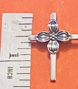 Pre-Owned James Avery Retired Silver Dogwood Cross Pendant
