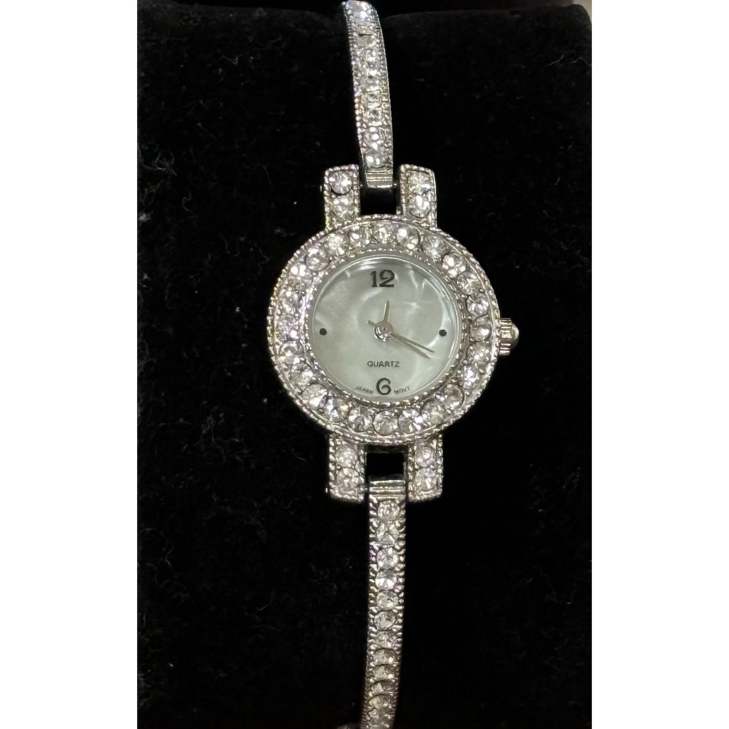 Vintage Y2K Rhinestone Sparkle Watch Mother Of Pearl NEEDS BATTERY Silver Tone