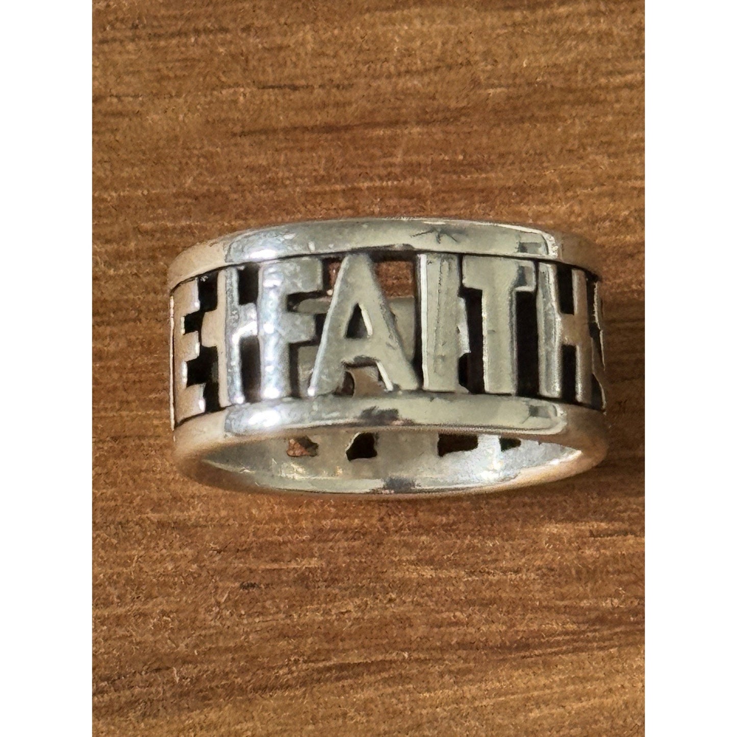 Pre Owned James Avery Retired Sterling Silver Faith Hope And Love Ring Size 6