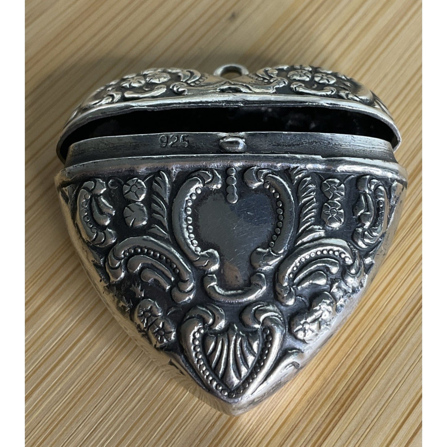 Vintage Victorian Heart Shaped Sterling Silver Repousse Match Safe Pendant 925