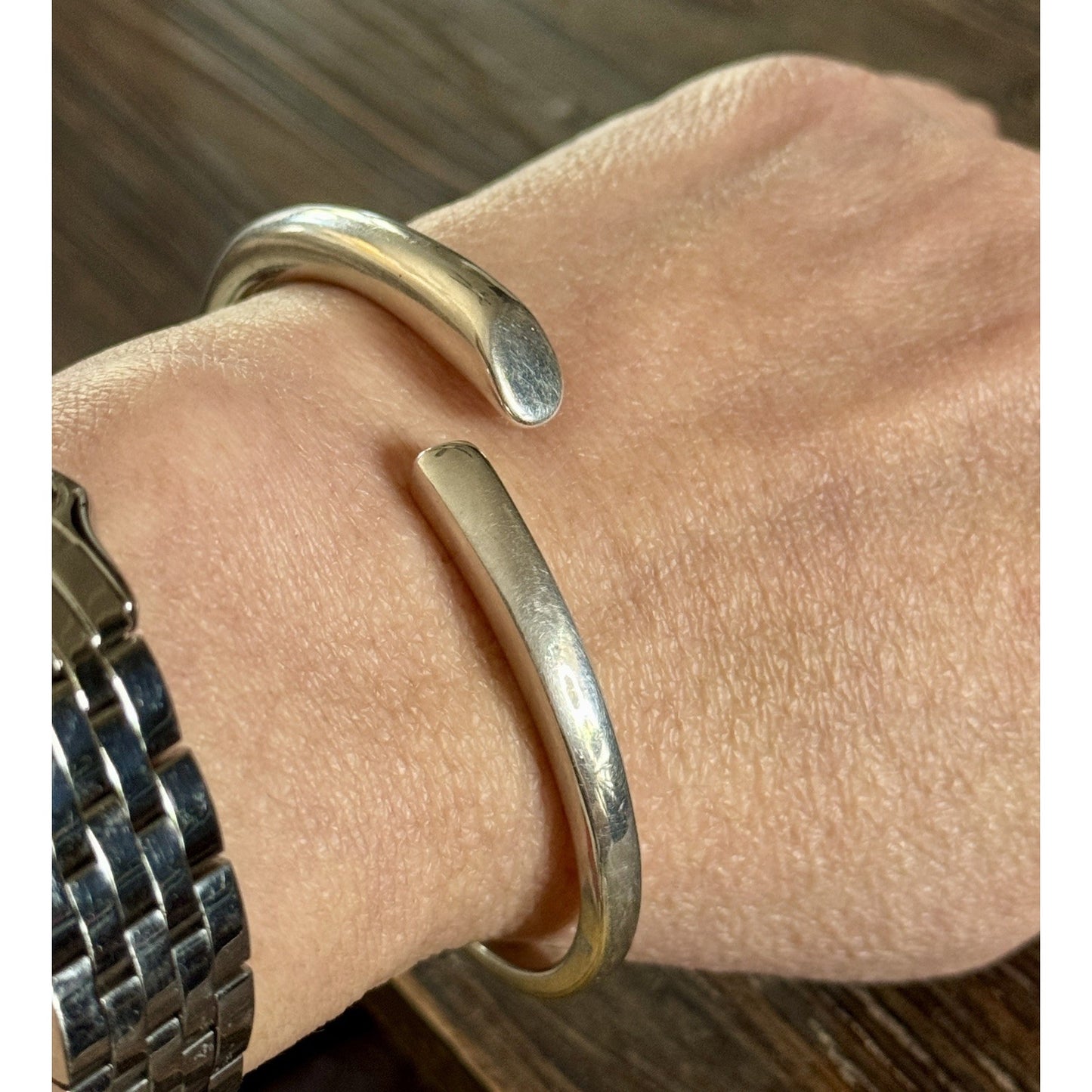 Vintage Sterling Sterling 925 Crossover Hinged Bangle Bracelet