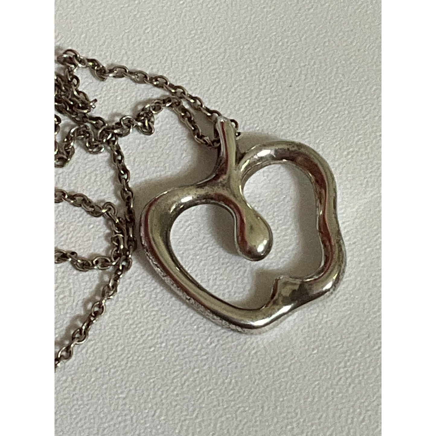 Tiffany & Co. Elsa Peretti Sterling Silver Open Apple 16” Necklace