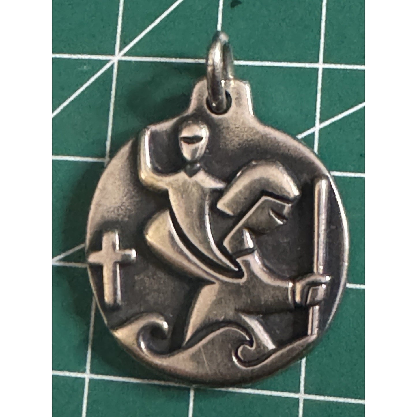 Pre owned James Avery RETIRED LARGEST Size St. Christopher Pendant Medallion 21 Grams 1.5”