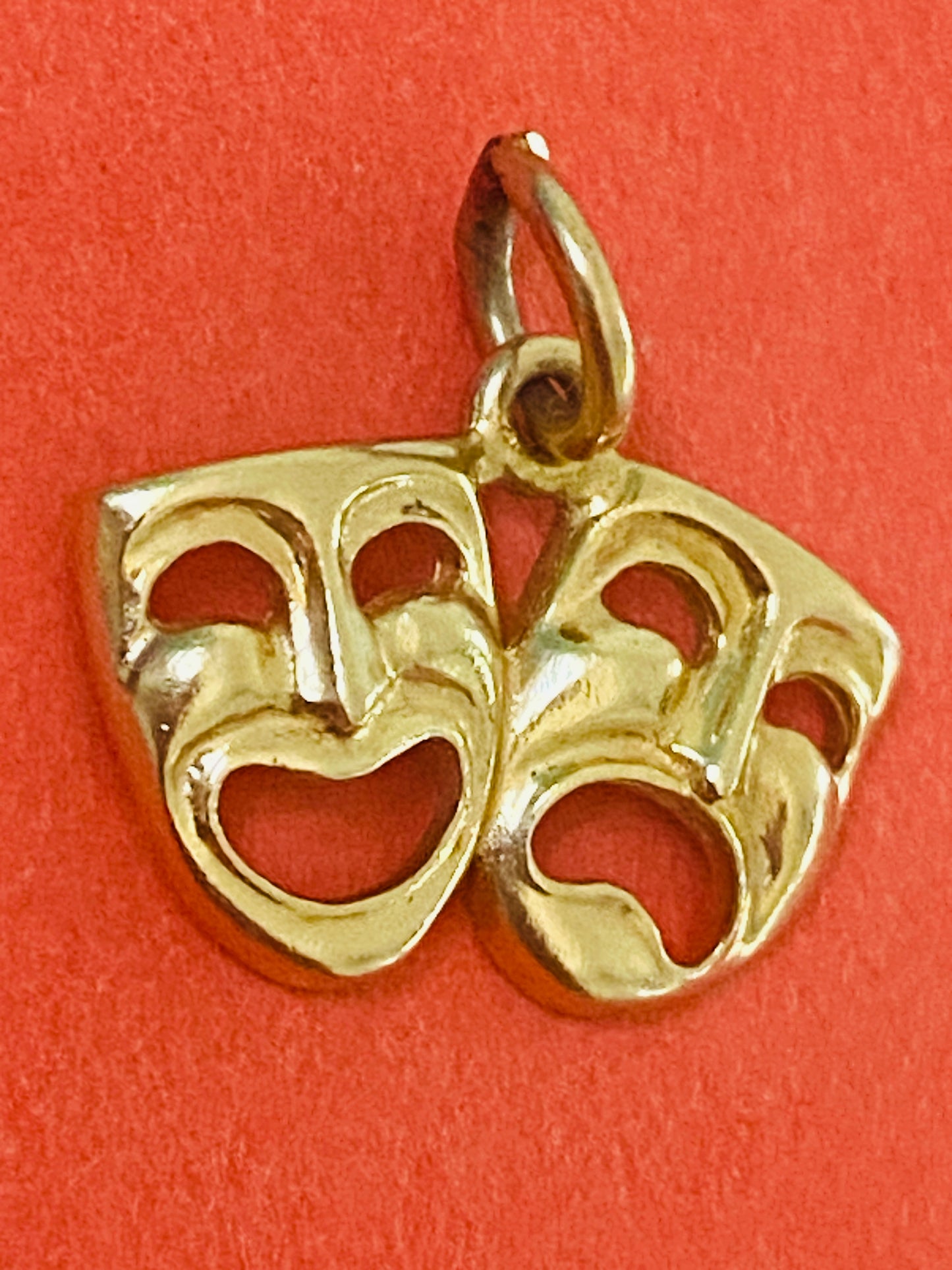 Preowned James Avery Retired Rare Hard to Find 14k Gold Theater Drama Mask Charm