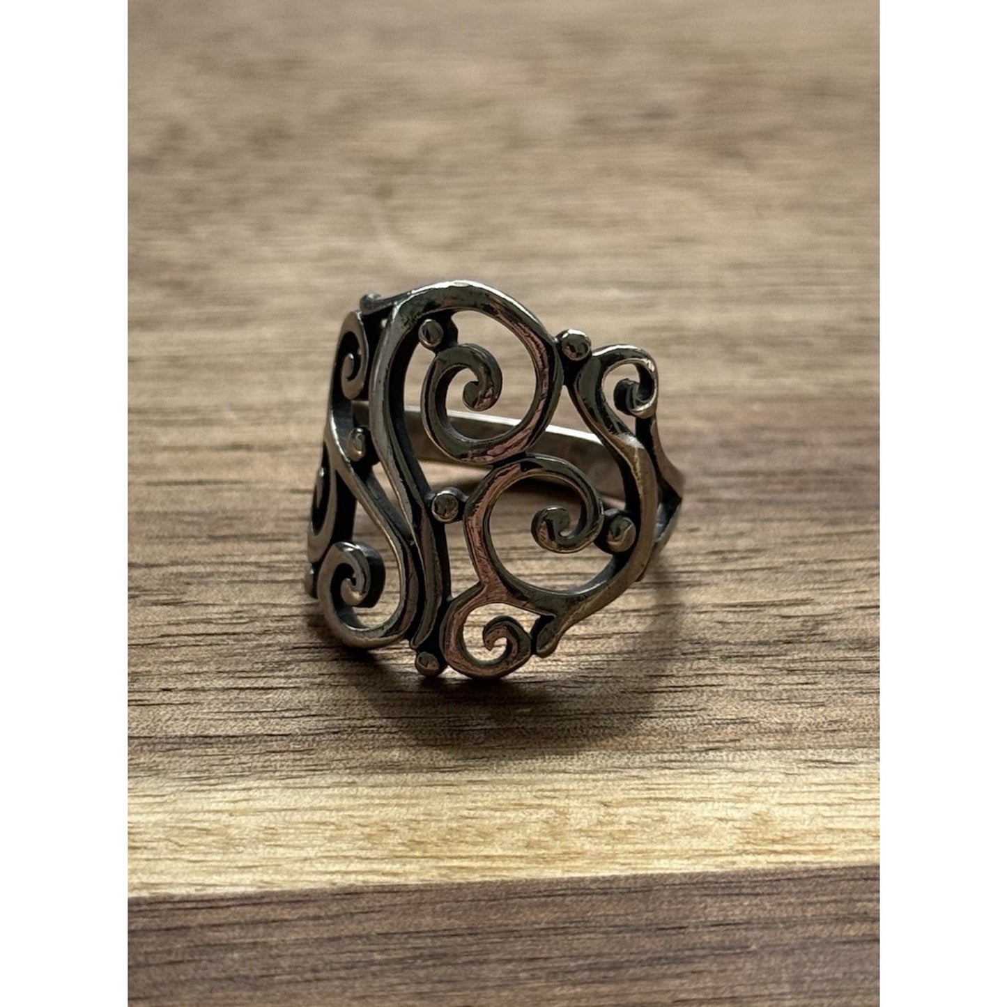 Retired James Avery Open Sorrento Sterling Silver Ring Size 9