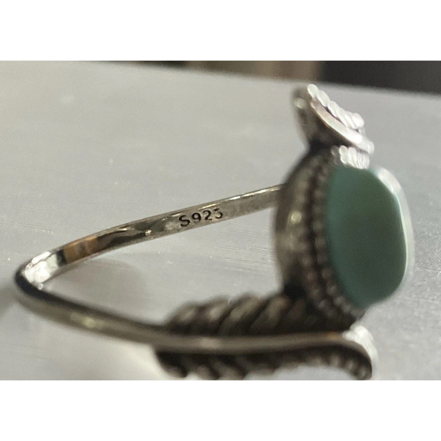 Vintage Turquoise Ring Sterling Silver Feathers & Turquoise Size 8.5 Southwester