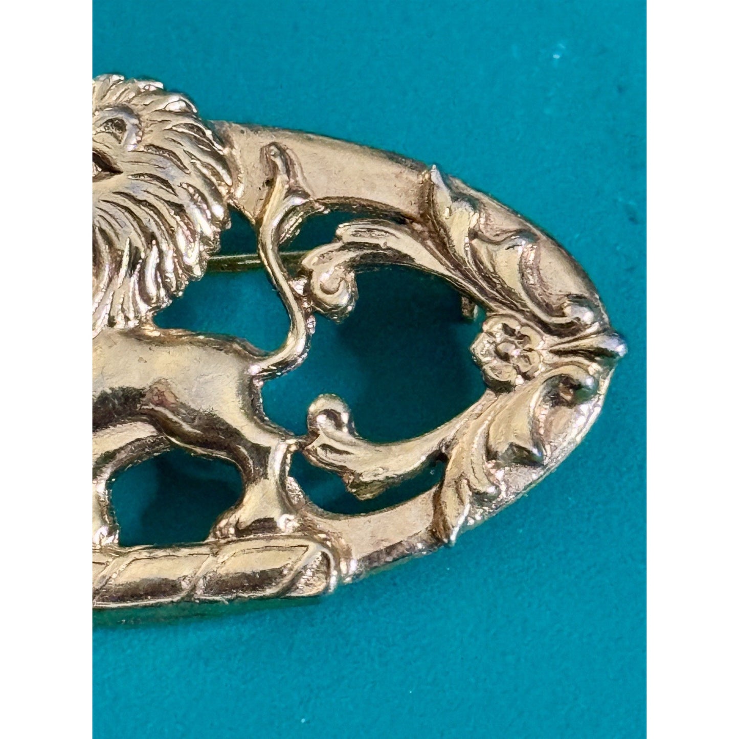 Vintage Florenza Lion Rampant Brooch Gold Tone Heraldic Pin 60-70’s Mid Century