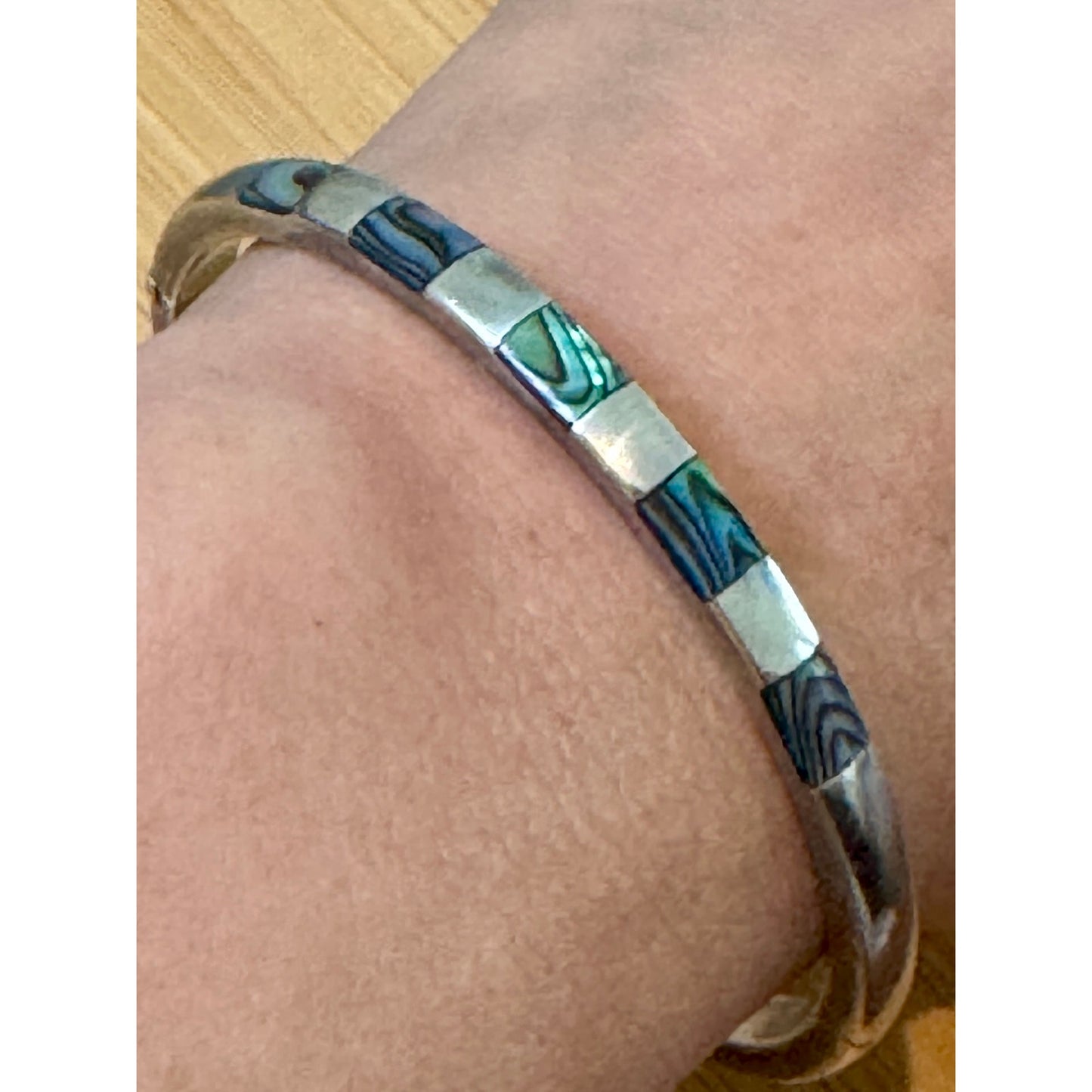 Vintage 925 Sterling Silver southwestern Abalone Inlay Hinged Bangle Bracelet