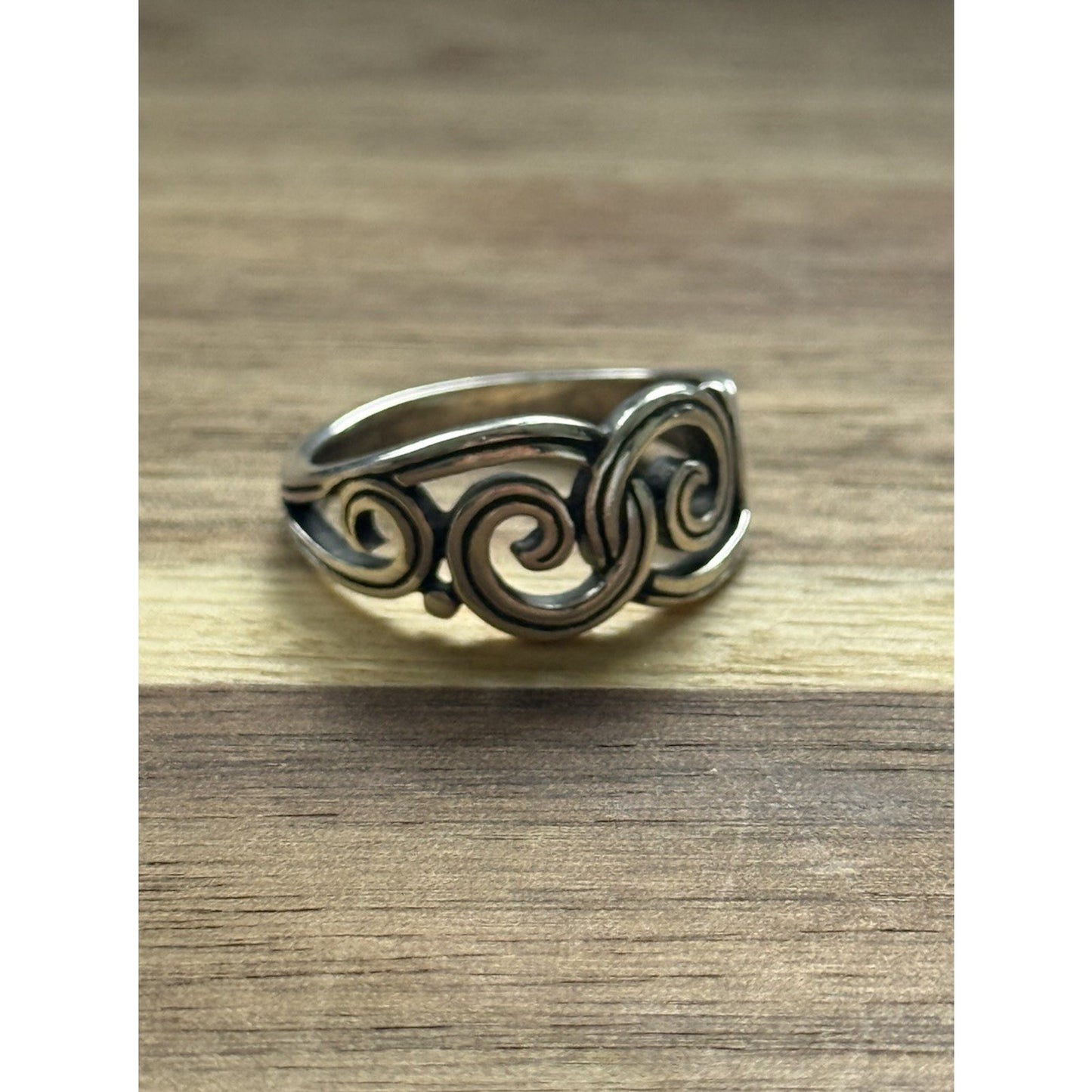 James Avery Retired Sterling Silver Swirl Gentle Waves Ring Size 6.5