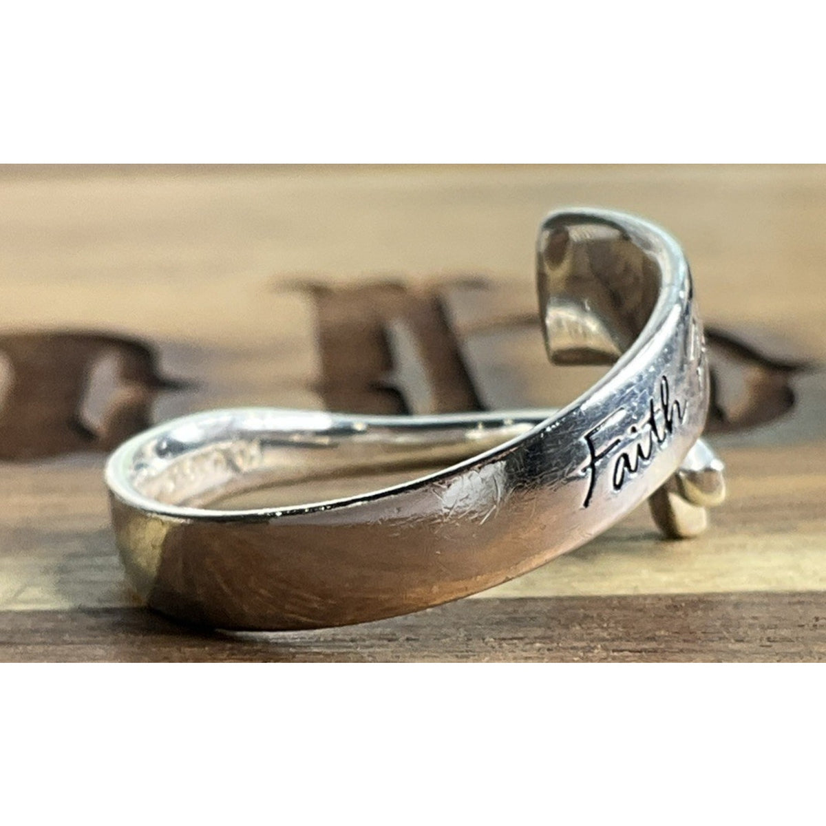 Footnotes Faith Hope Love Sterling Silver Cross Bypass Religious Band Size 9