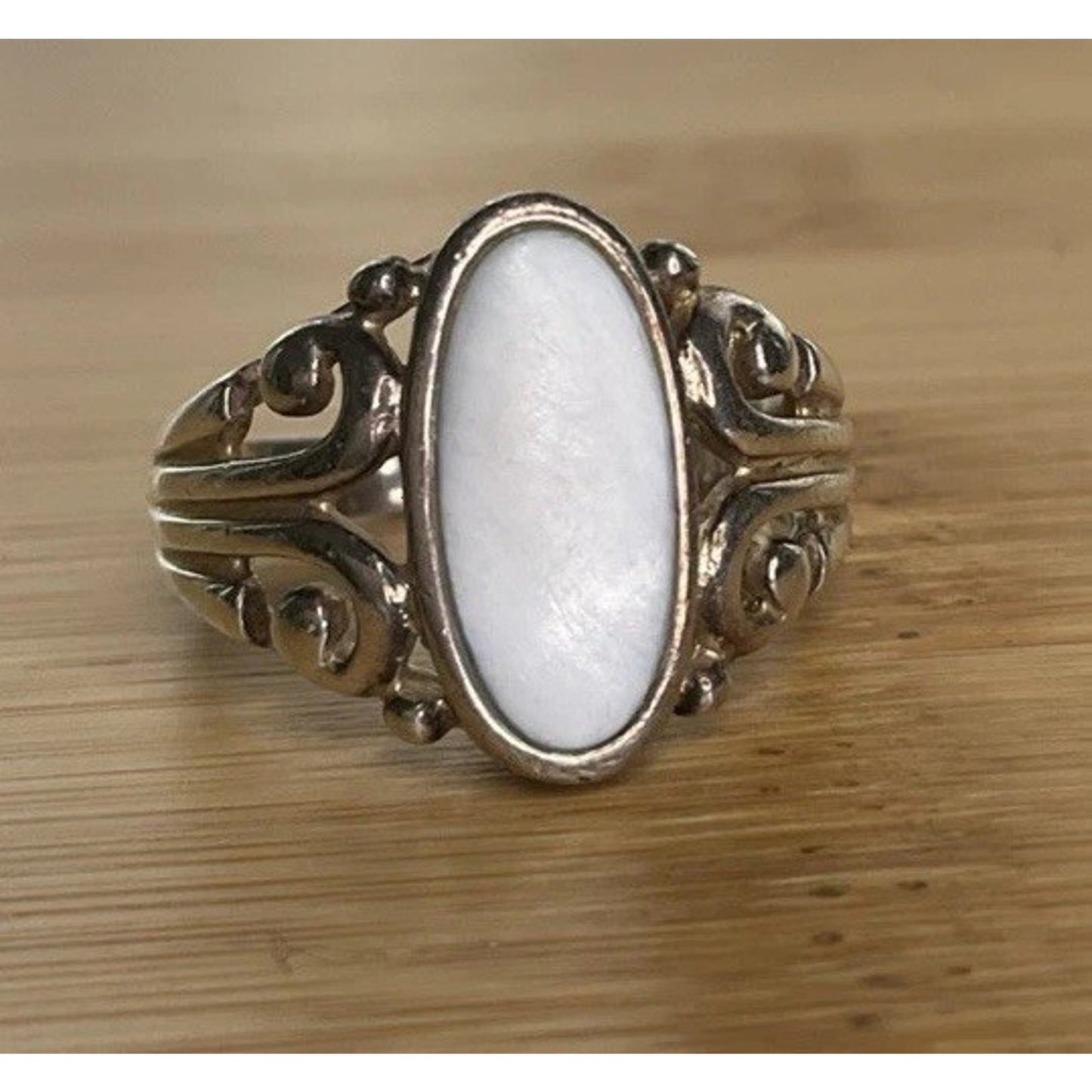 Vintage Sterling Silver Mother of Pearl Ring Oval Cabochon Scroll Filigree Sz 8