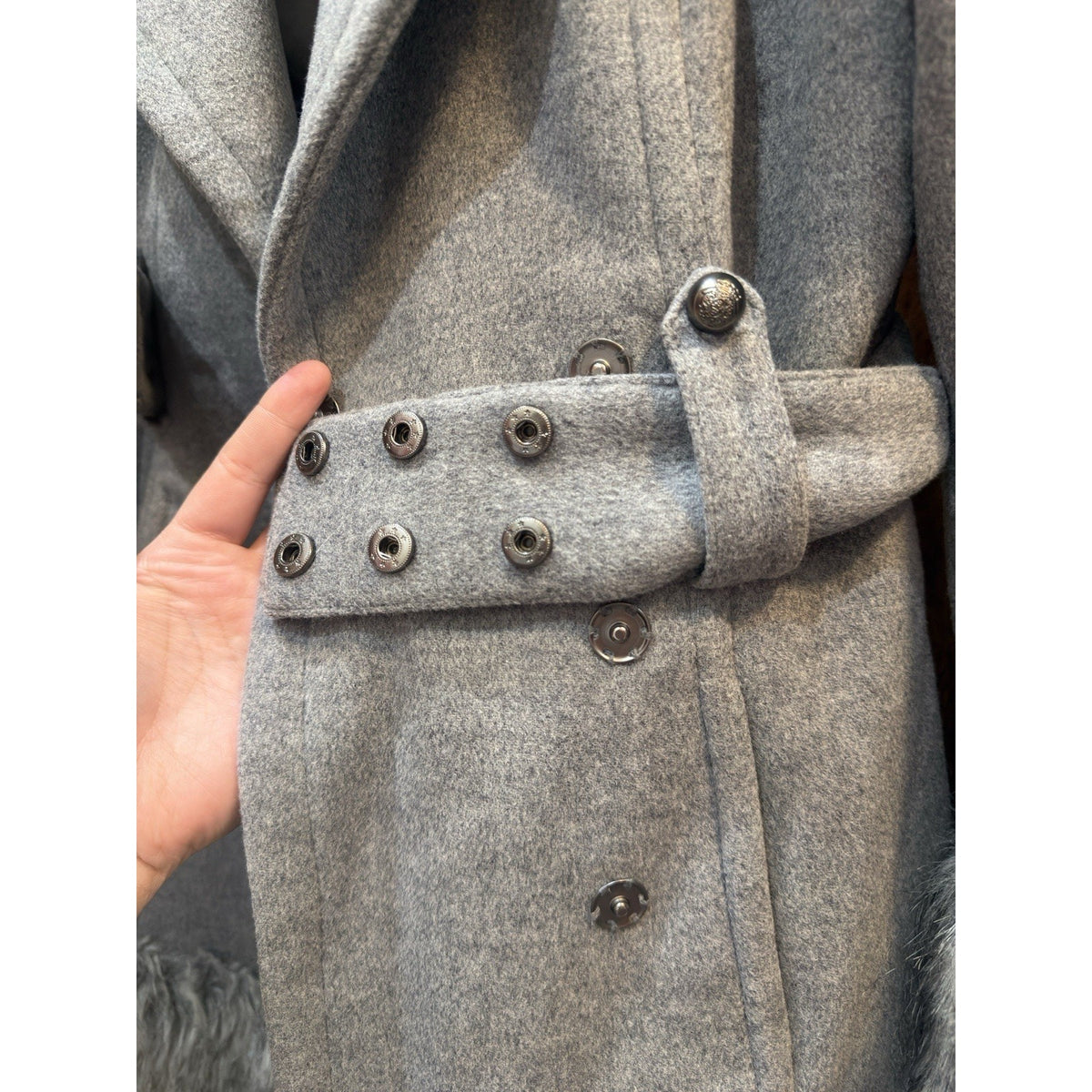 Bebe Women’s XS Gray Faux Fur Trim Long Coat Belted Statement Winter Jacket