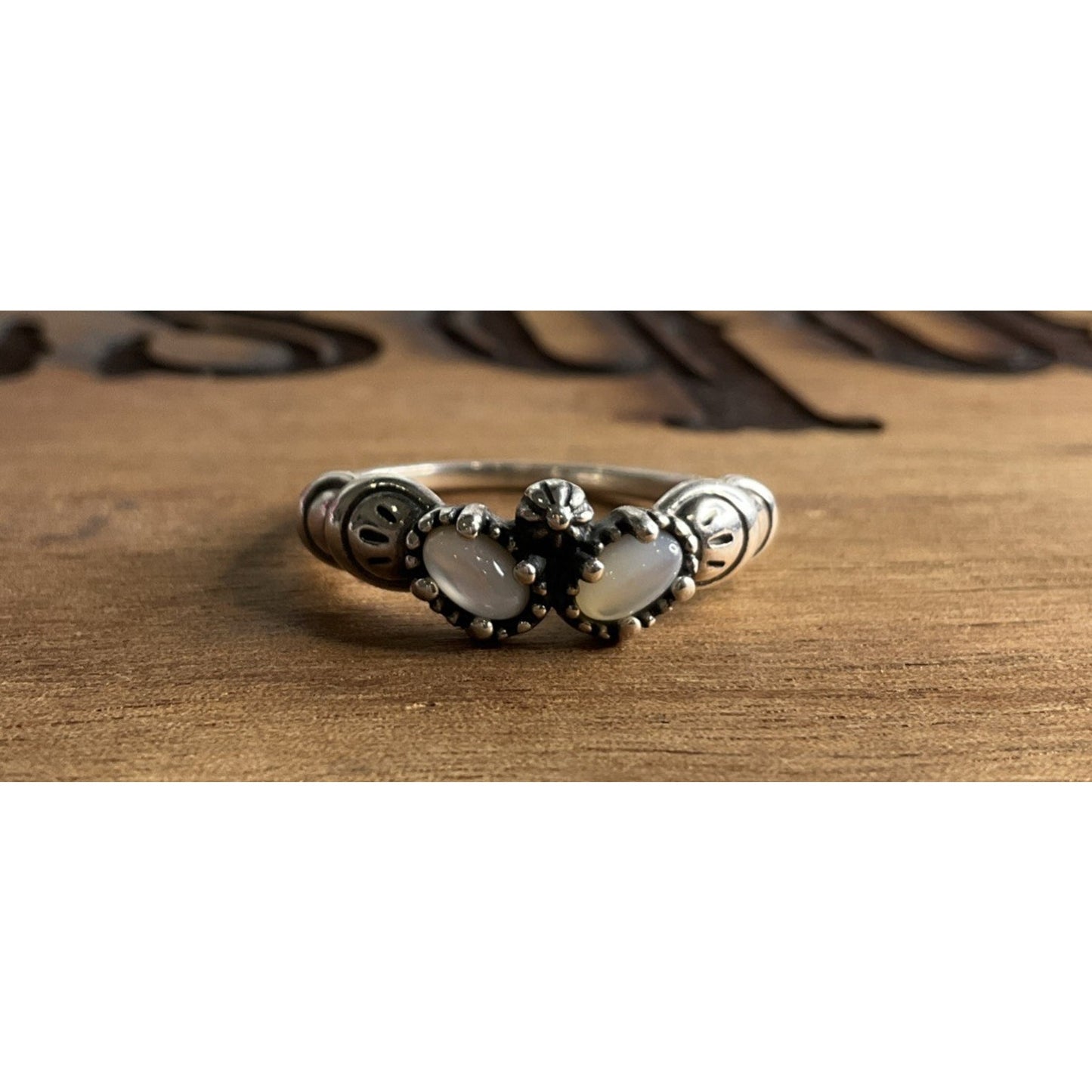 Sterling Silver 925 Ring Mother of Pearl Inlay Beaded Band Size 8.5 QF