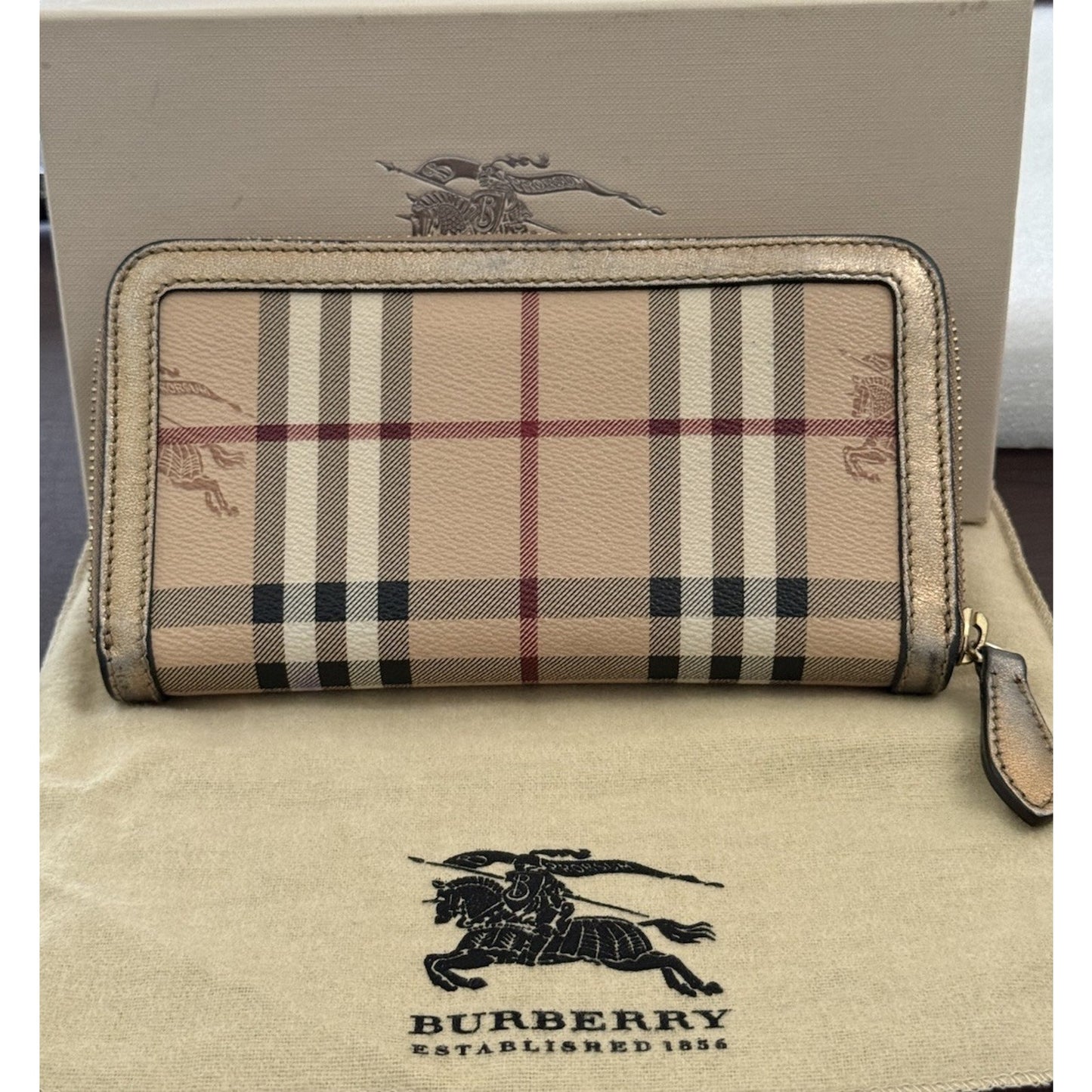 Burberry Nova Check Beige Plaid Zip Around Long Wallet Excellent Condition!