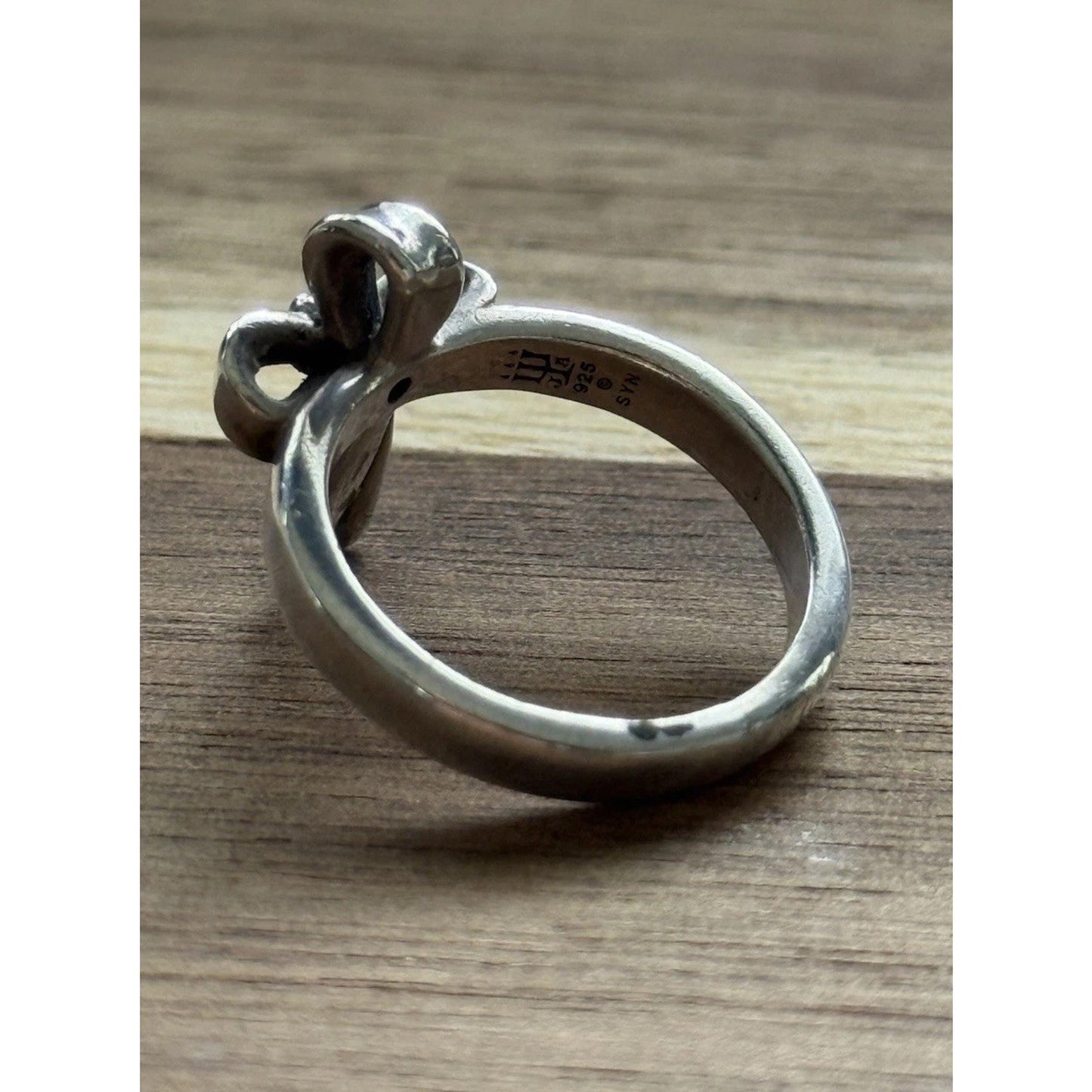 James Avery Retired Sterling Silver Garnet Ribbon Cross Ring Size 5