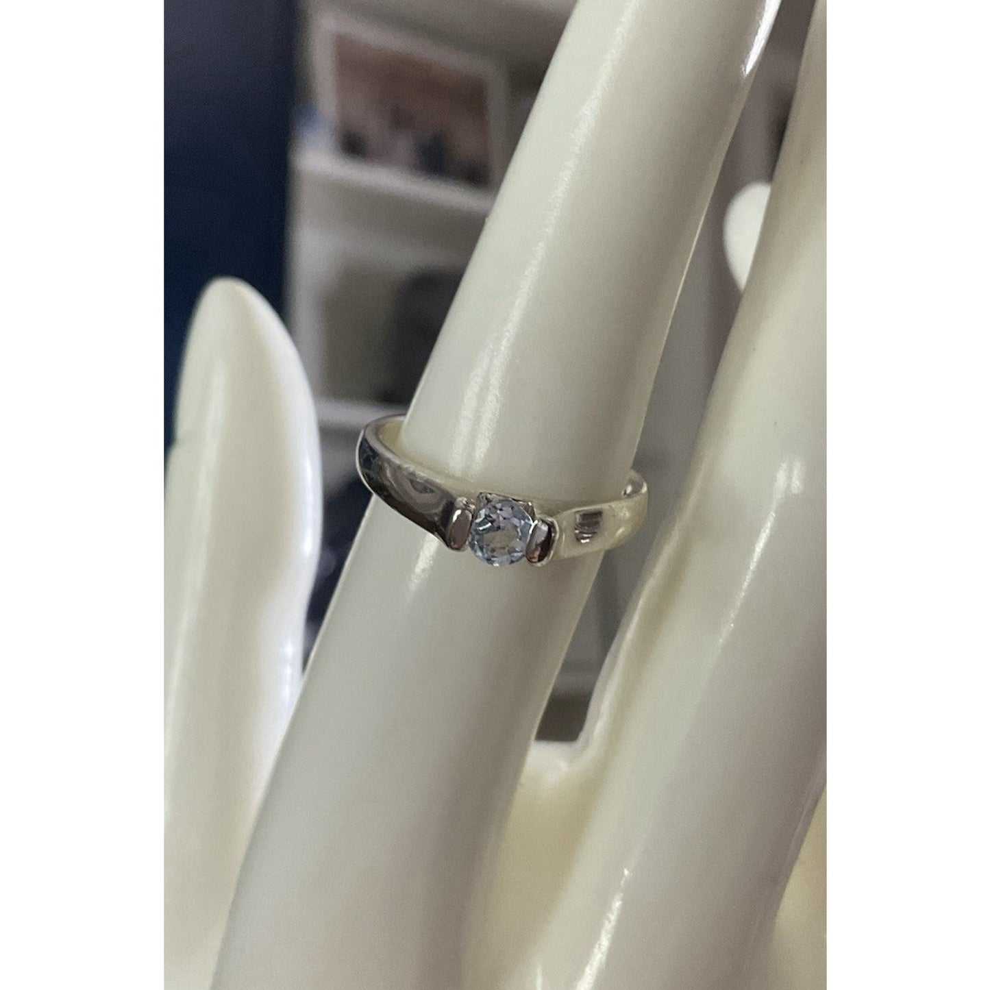 Vintage Sterling Silver 925 Signed SU Blue Topaz Flush Set Ring Size 7.5