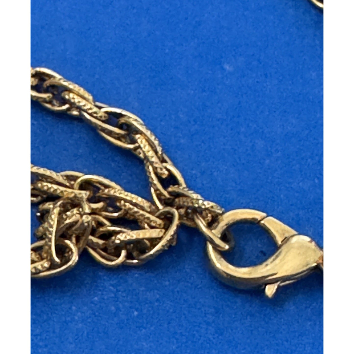 Vintage Gold Tone Hand Mirror Ornate Vanity Pendant 30” Gold Tone Necklace 1970s
