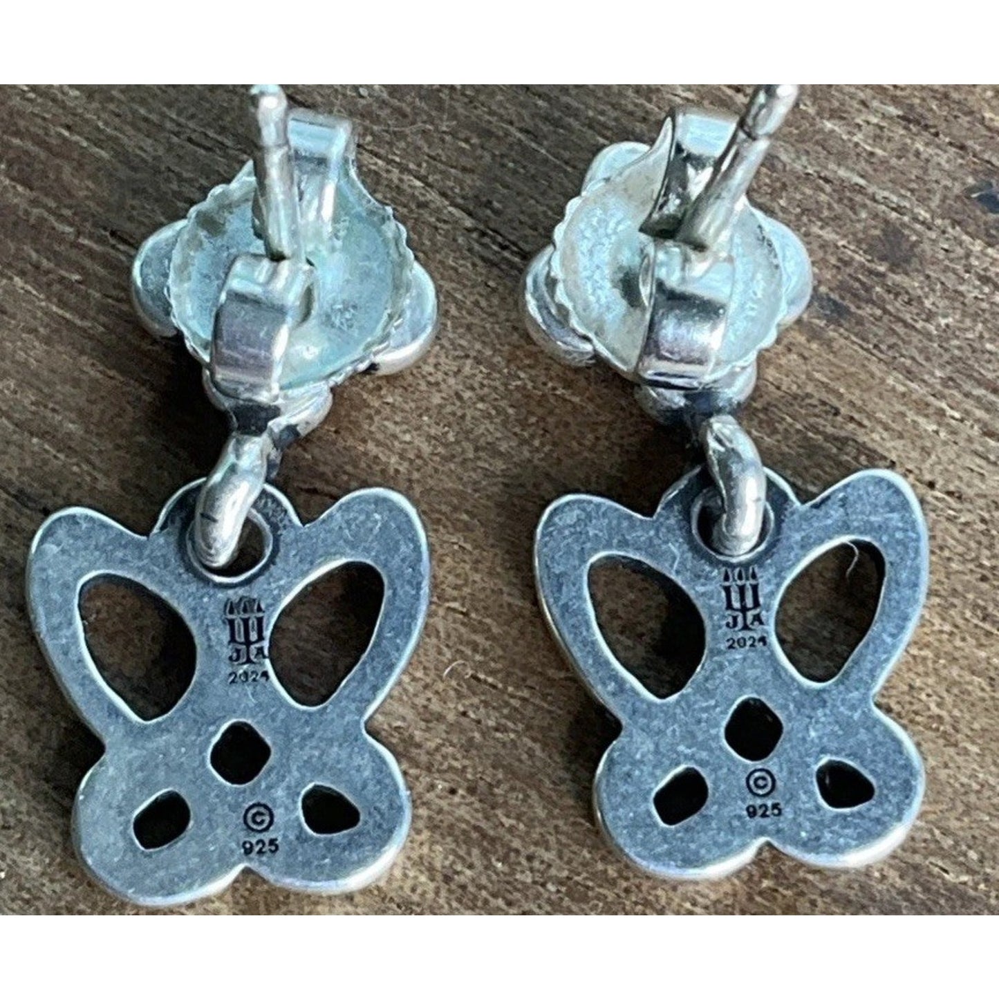 Brand New Retired James Avery Sterling Silver Butterfly And Flower Earrings