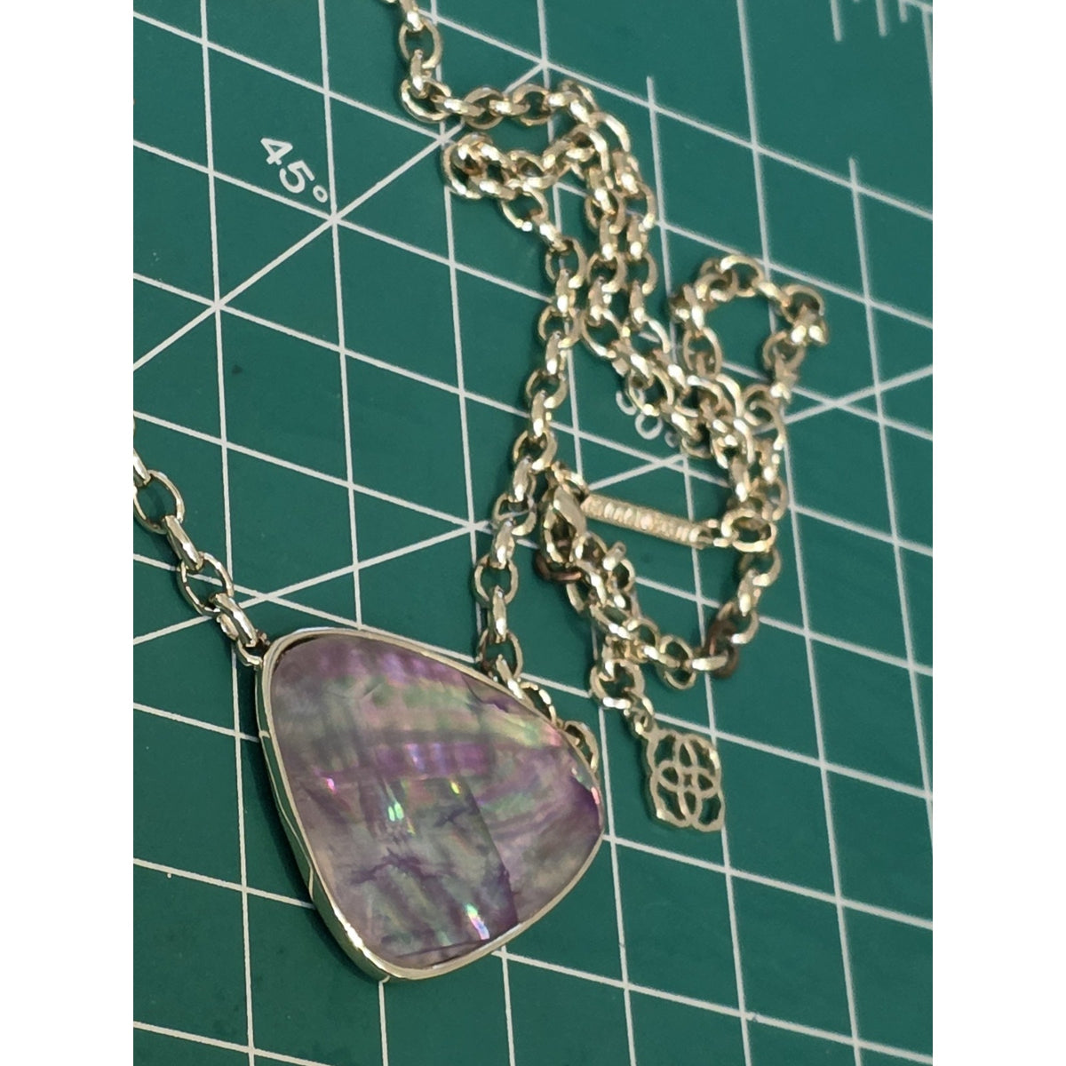 Retired KENDRA SCOTT Mckenna Gold Statement Pendant Necklace in Lilac Abalone