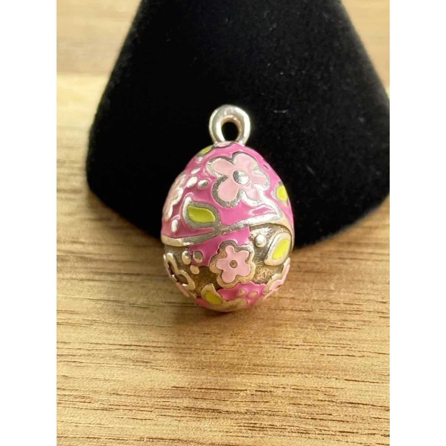 James Avery Retired Sterling Silver and Pink Enamel Easter Egg Charm Brand New