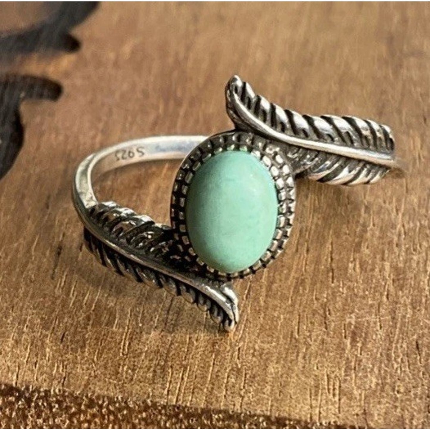 Vintage Turquoise Ring Sterling Silver Feathers & Turquoise Size 8.5 Southwester