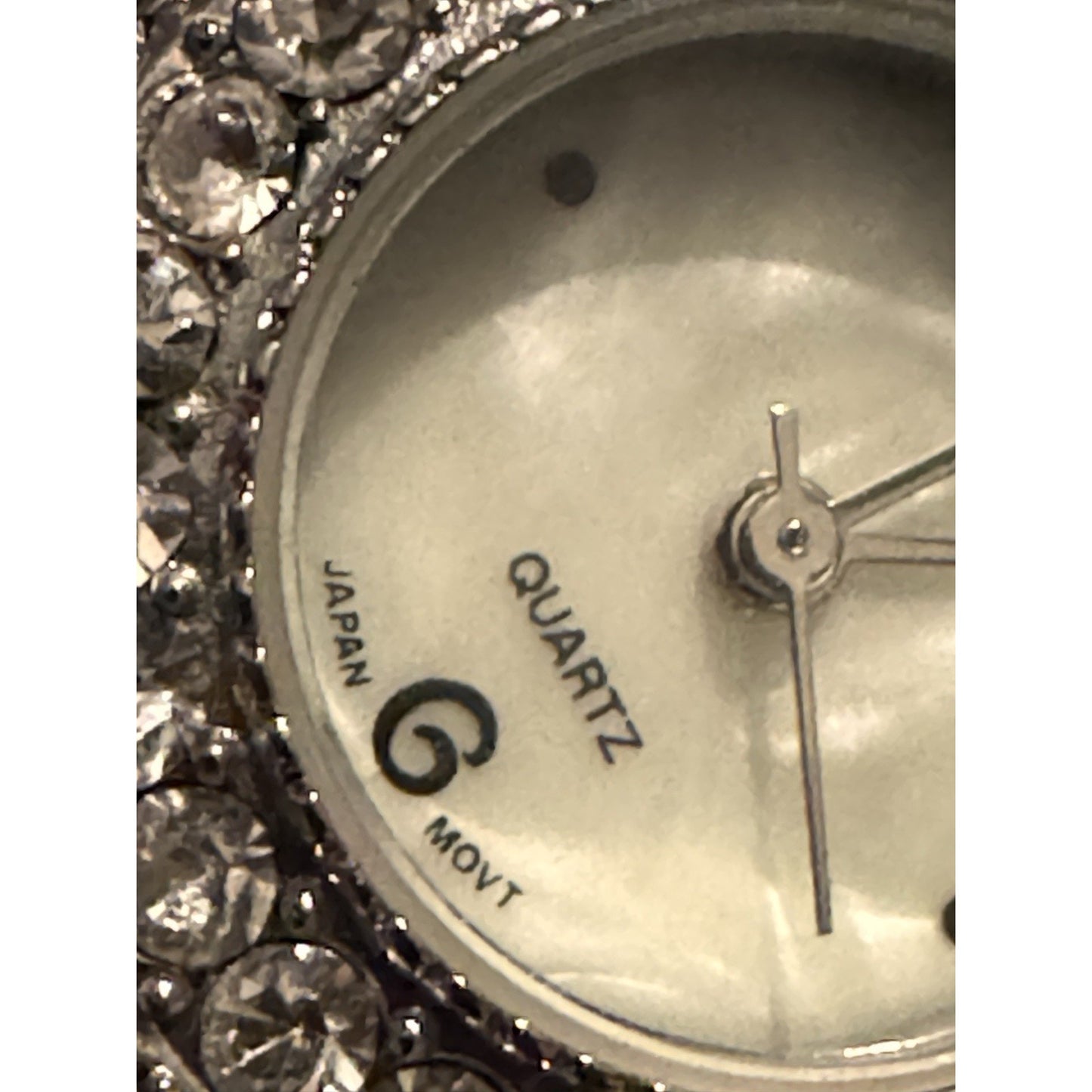 Vintage Y2K Rhinestone Sparkle Watch Mother Of Pearl NEEDS BATTERY Silver Tone