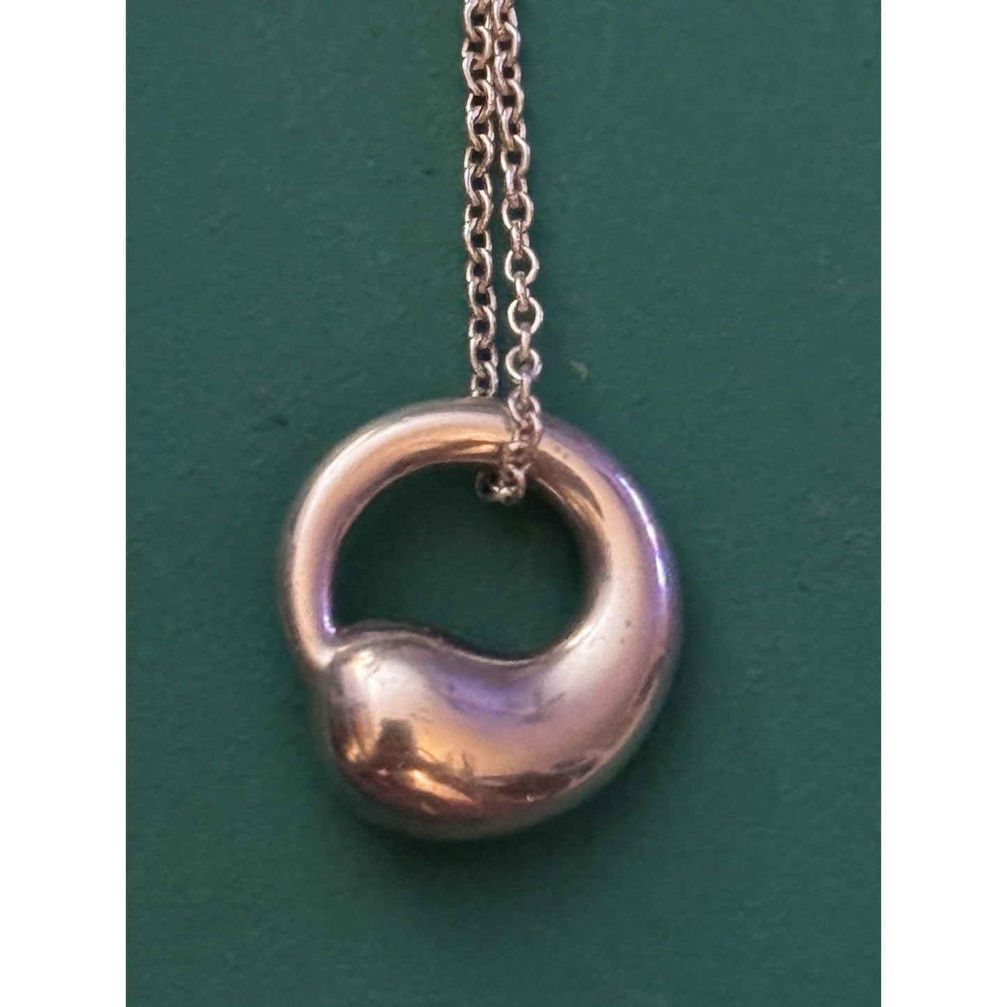 Tiffany & Co. Elsa Peretti Small Bean Pendant Necklace 925 Silver Spain 16”