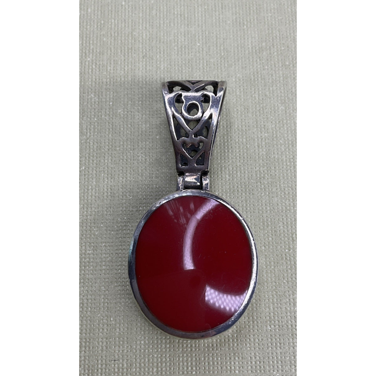 VintageSterling Silver Red Cabochon Pendant Ornate Filigree Bail