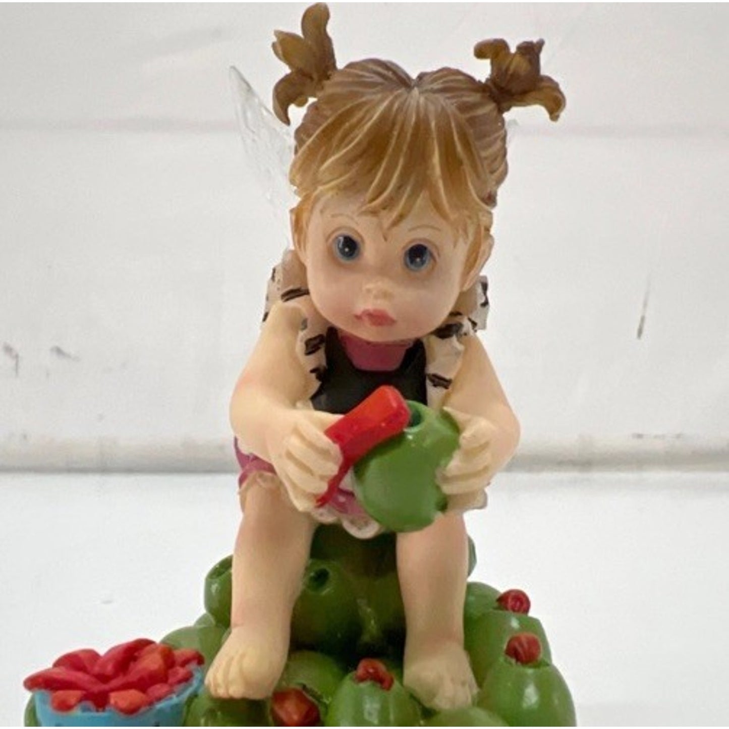 My Little Kitchen Fairies "Olive Stuffed Fairie " Fairie Figurine WITH BOX