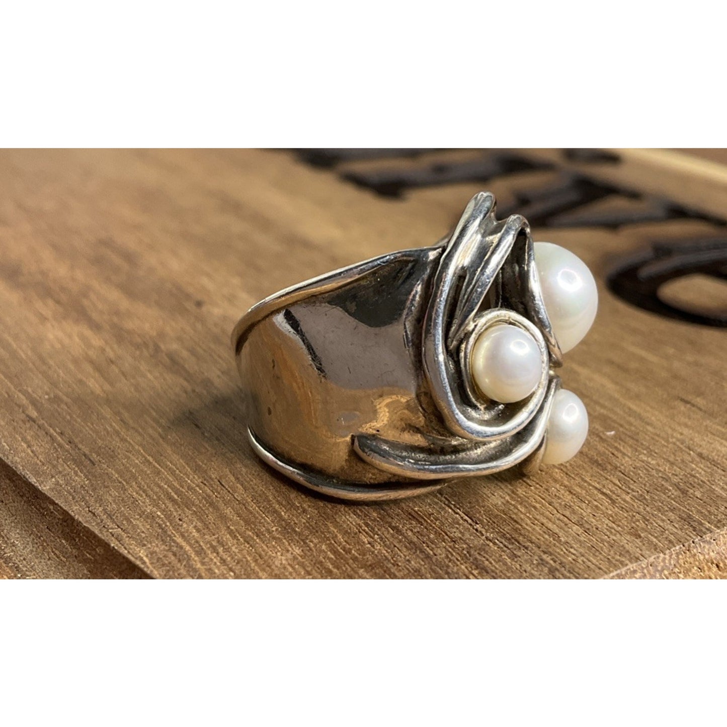 Hagit Gorali HG Sterling Silver Pearl Ring Israel Modernist Statement Ring Sz 7