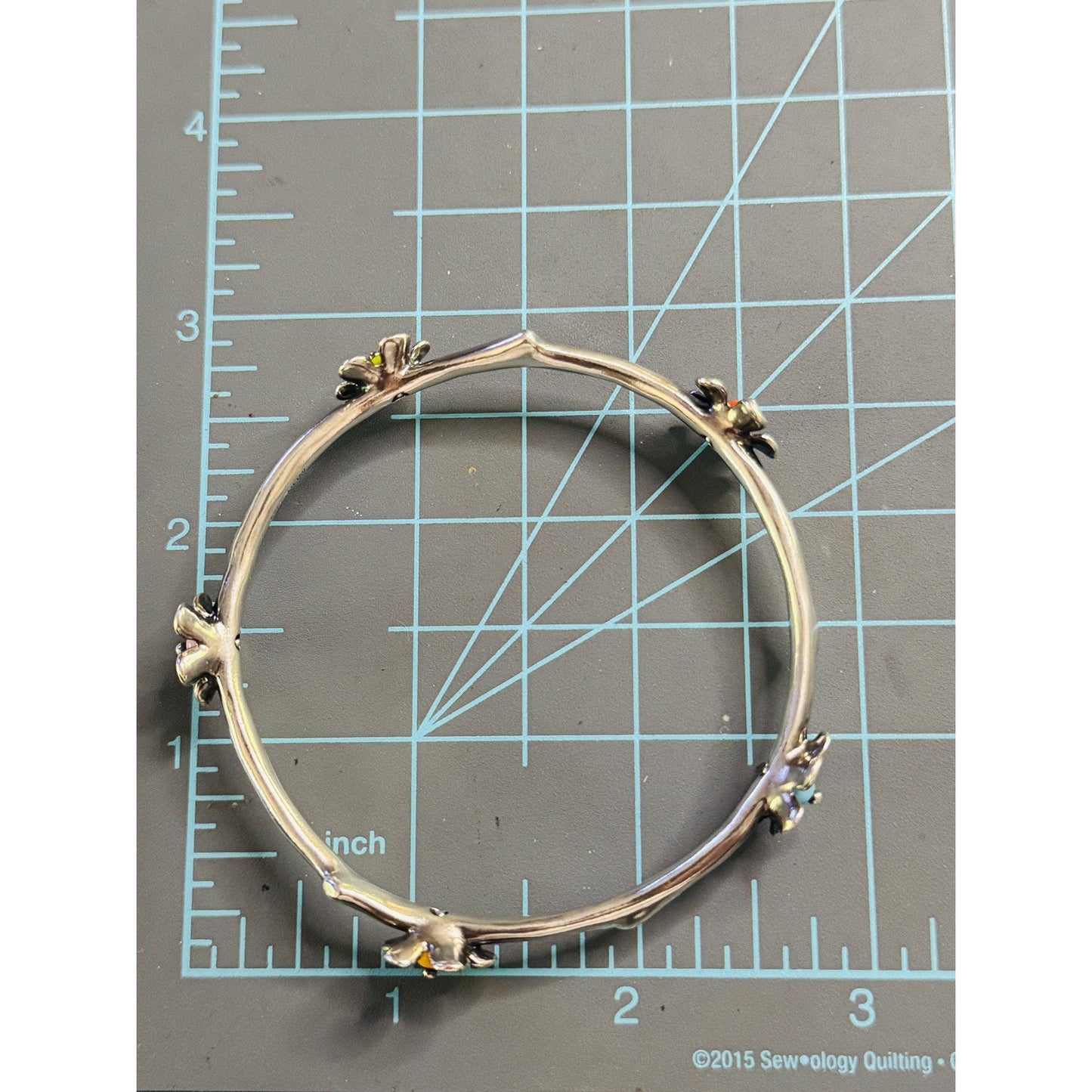 Pre owned James Avery Retired Spring Blossom Twig Branch Bracelet M