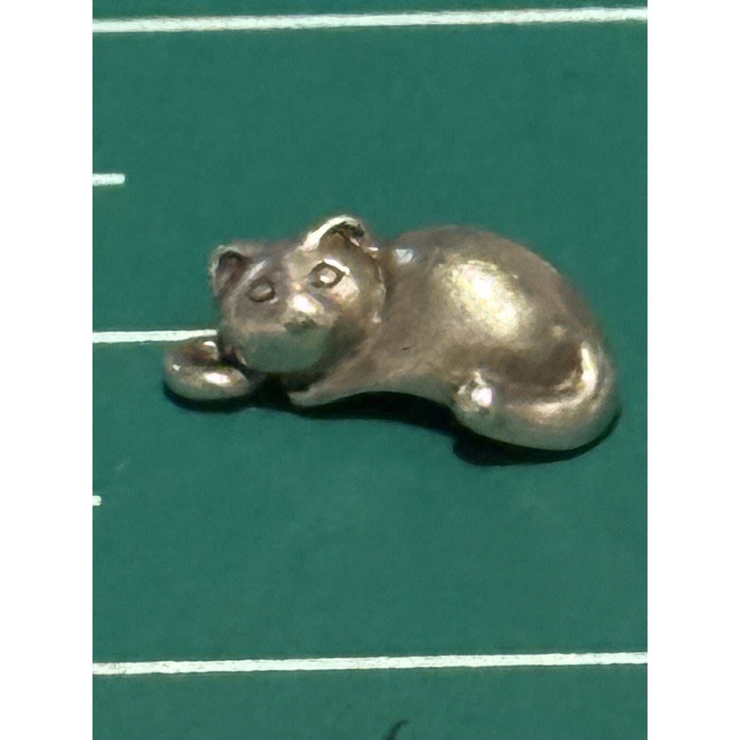 Pre owned James Avery Retired Silver Sleeping Cat Charm