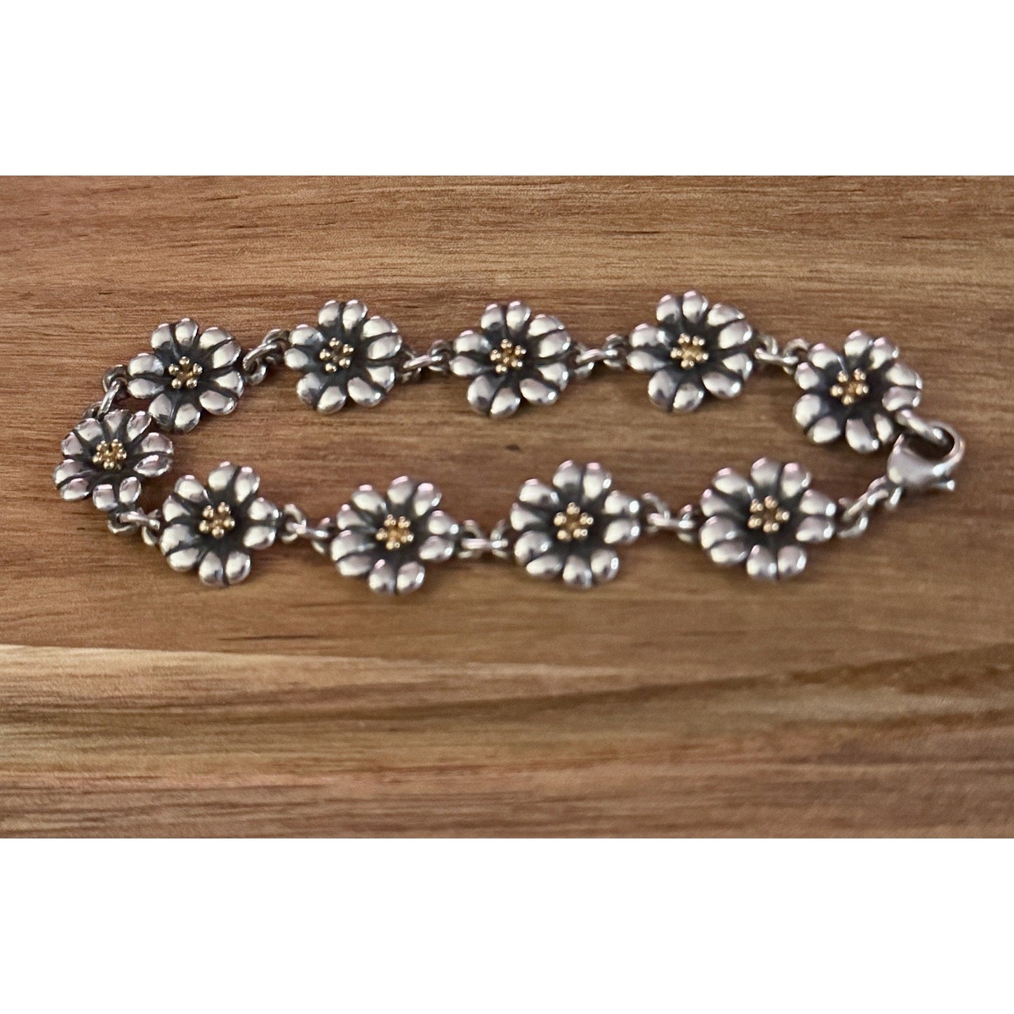 Pre owned James Avery Retired 18k Gold and Sterling Silver April Flower Bracelet Size 7.5”
