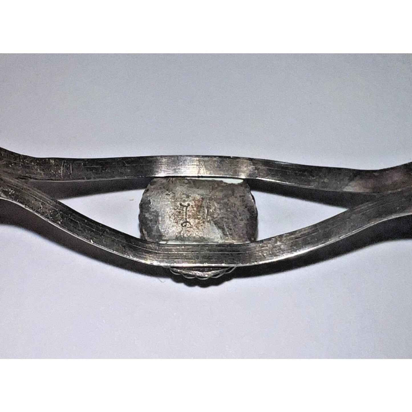 Vintage Native American Sterling Silver Turquoise cuff bracelet