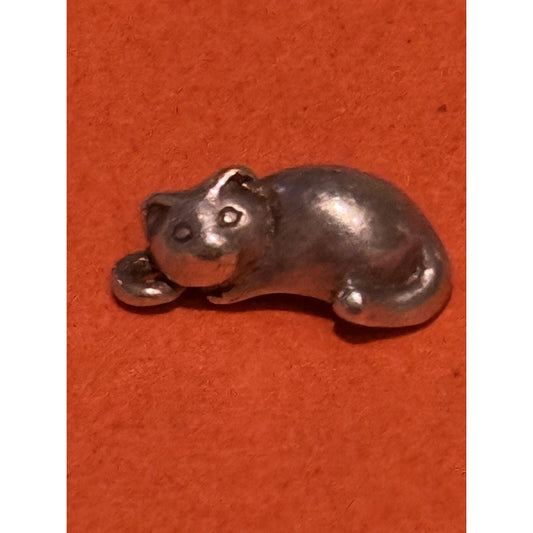 Pre-Owned James Avery Retired Silver Sleeping Cat Charm