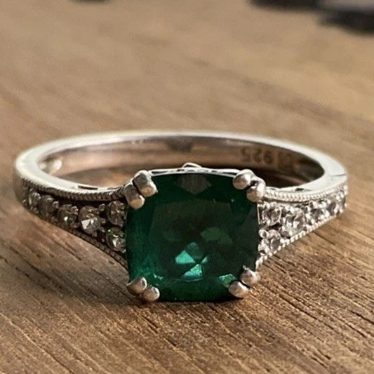 Vintage Sterling Silver Emerald Style Green Stone w/ White Sapphires Ring Size 7