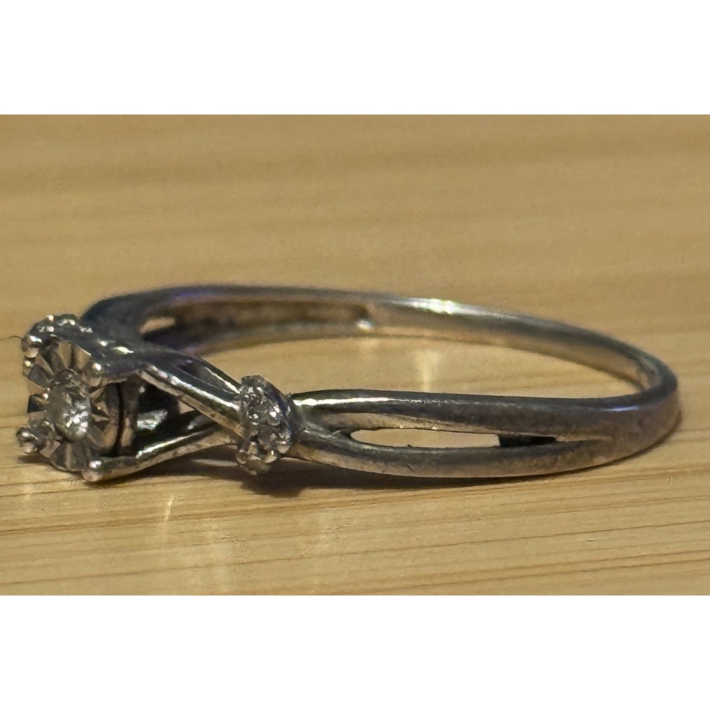 Vintage Sterling Silver Diamond Accent Sweetheart Ring Size 9 Starburst Setting