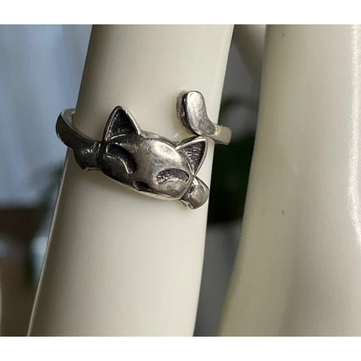 Vintage Sterling Silver Cat Ring 925 Sleeping Kitty Ring Size 4.5 Animal Jewelry