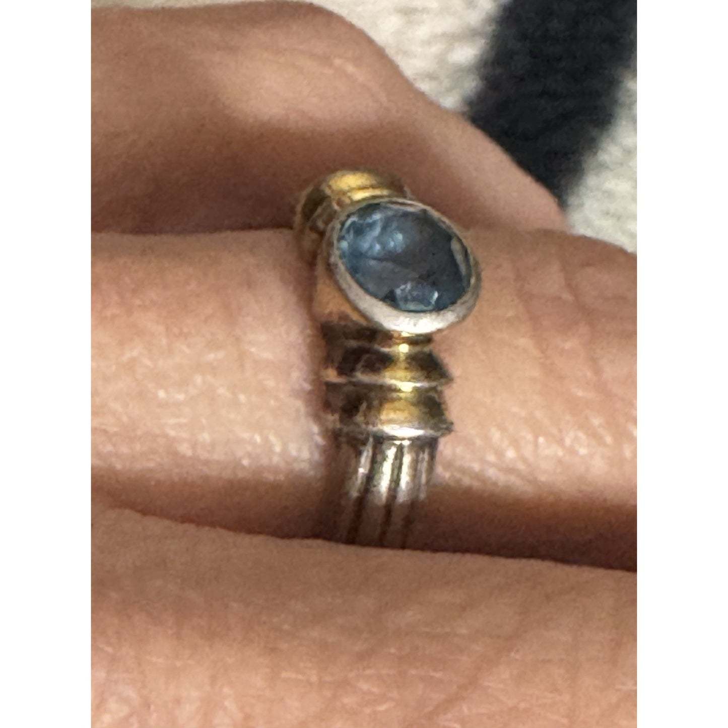 Vintage Sterling Silver Two Tone Blue Aquamarine Gemstone Ring Size 7.5